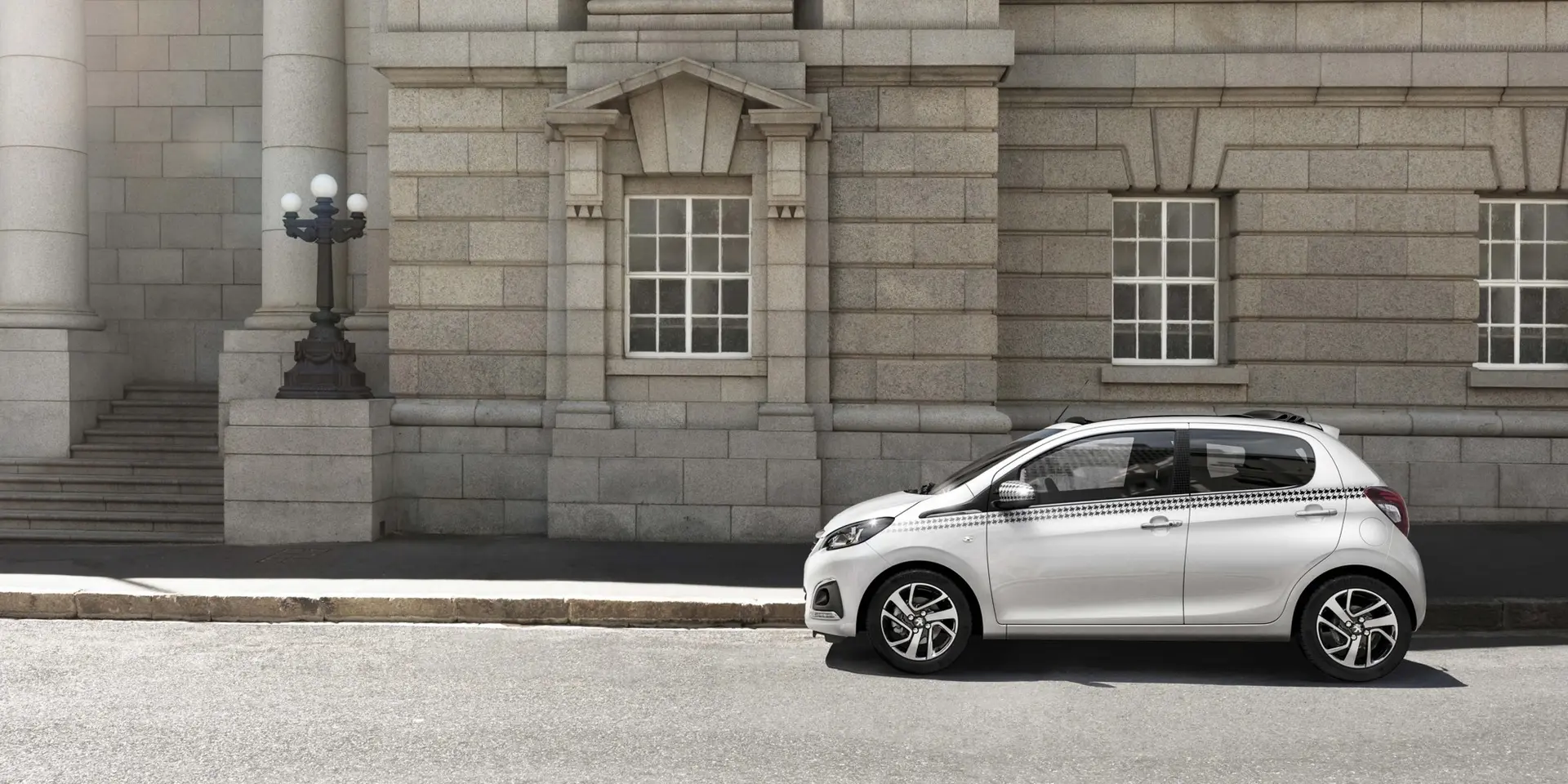 Peugeot-108-2015