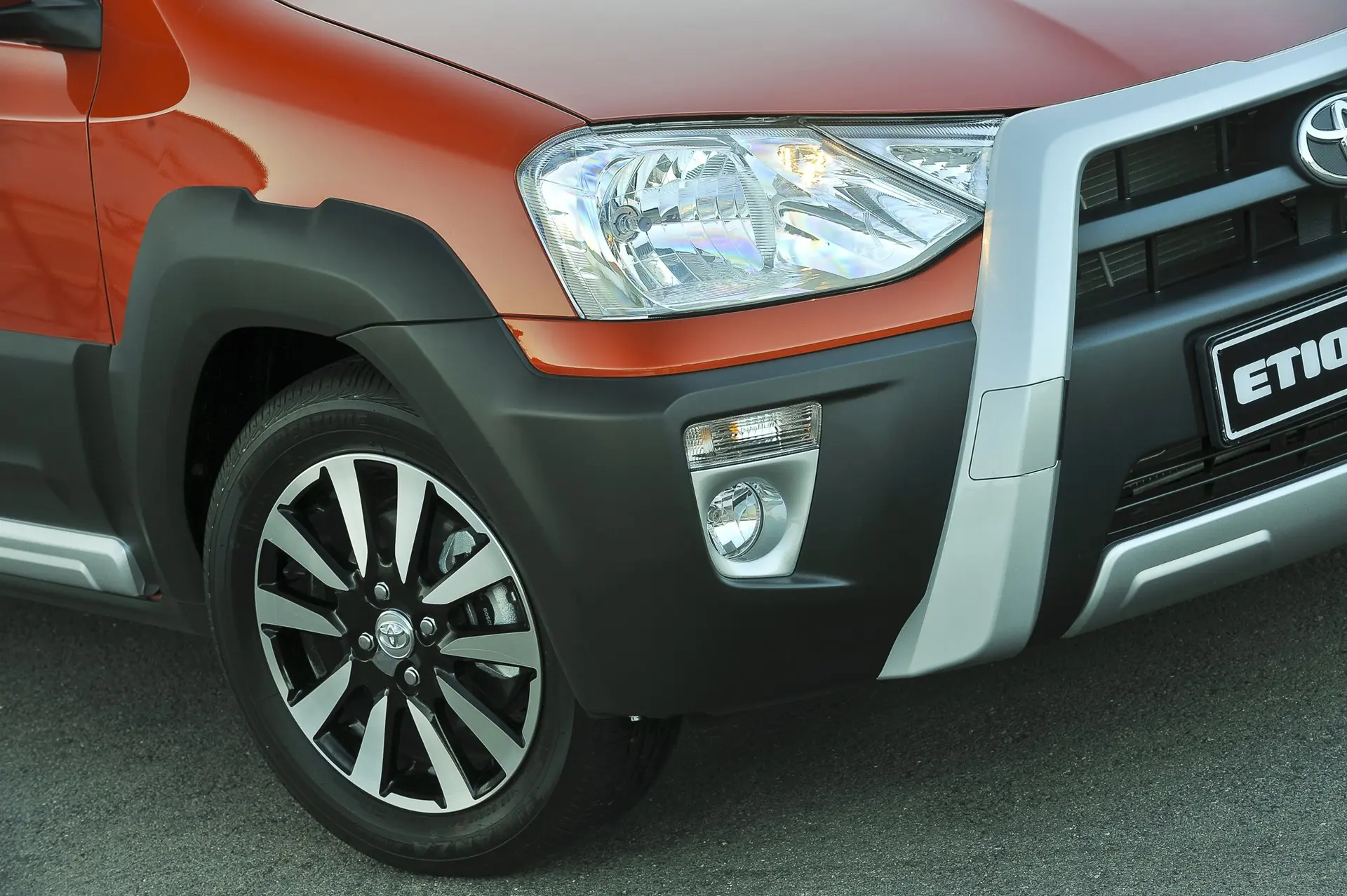 New-Toyota-Etios-Crossover