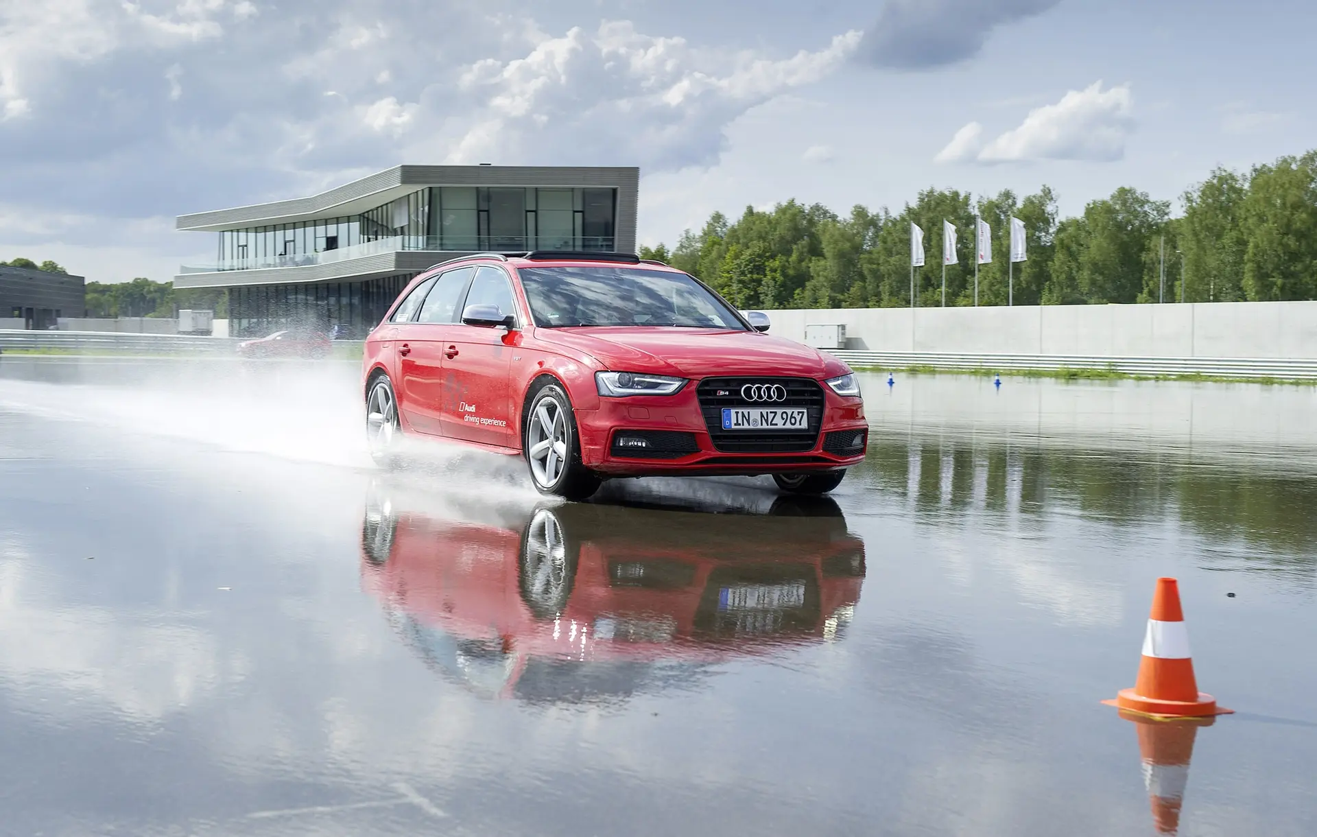 Audi-high-tech-complex