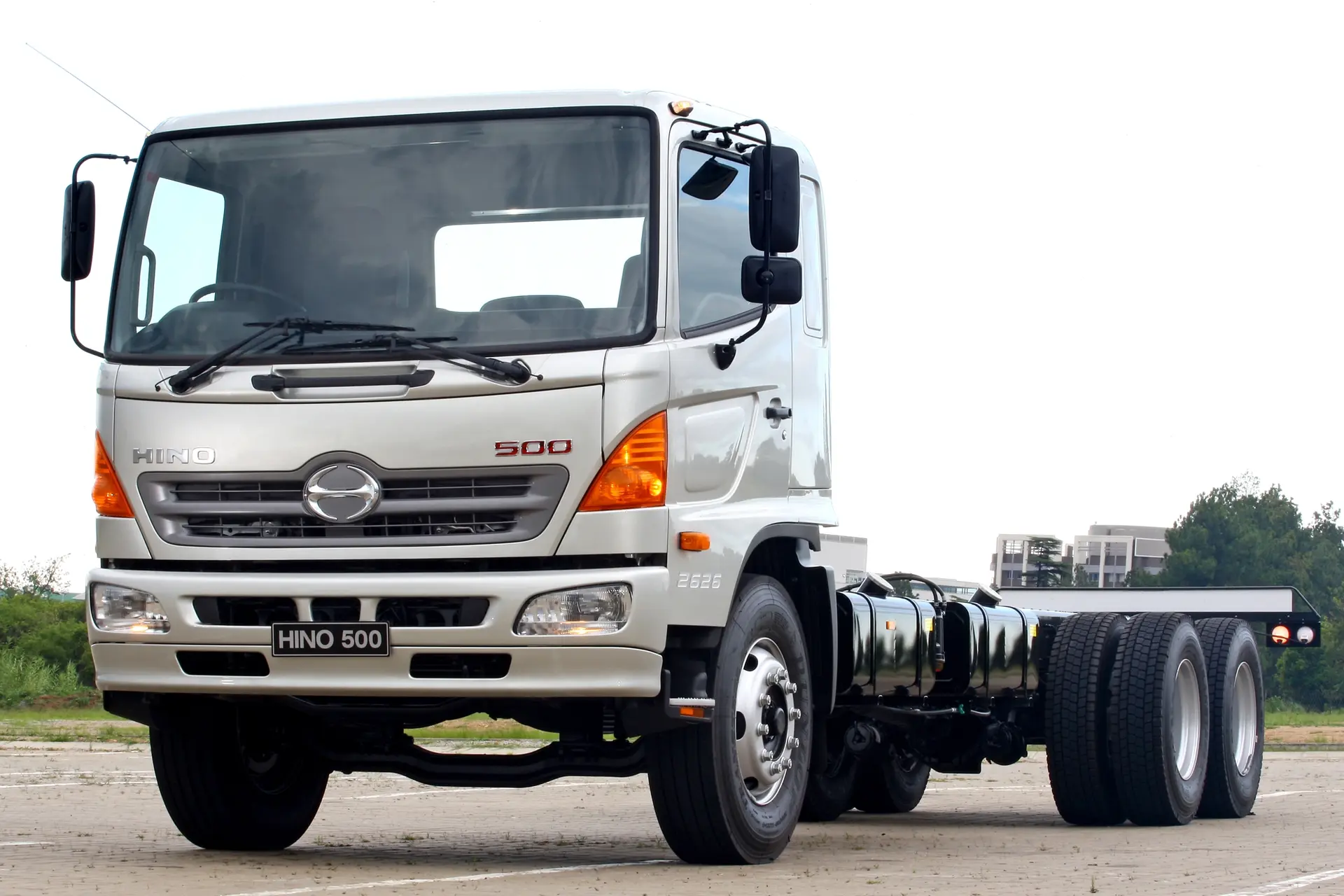 Hino-Trucks