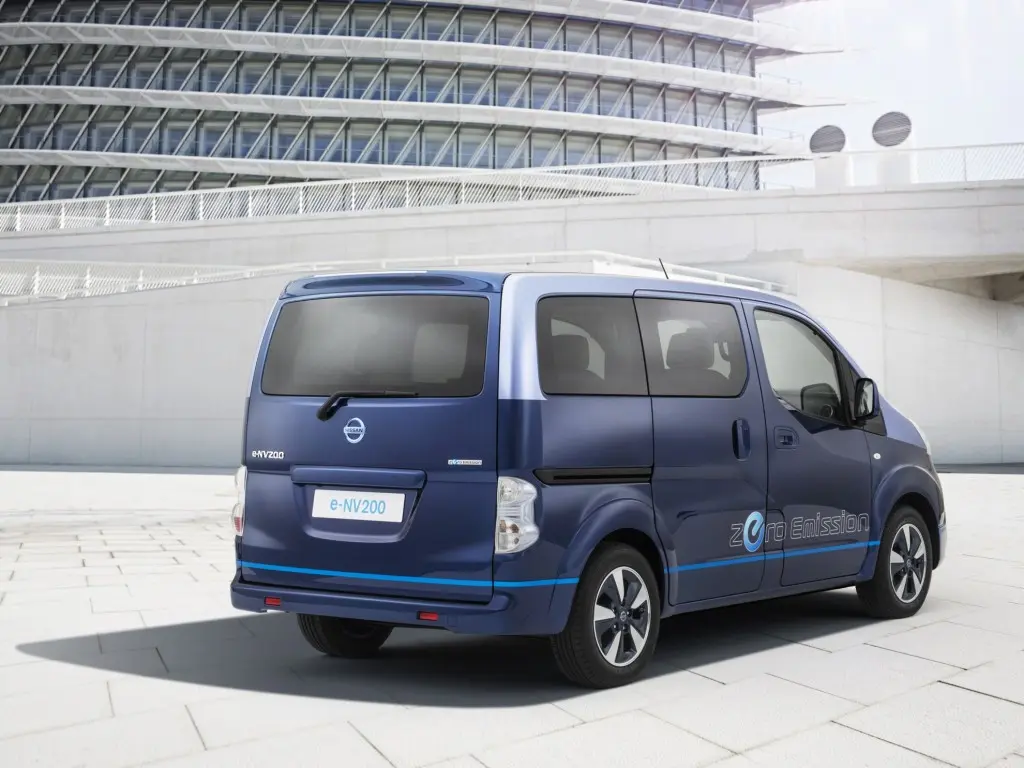 Nissan-E-NV200