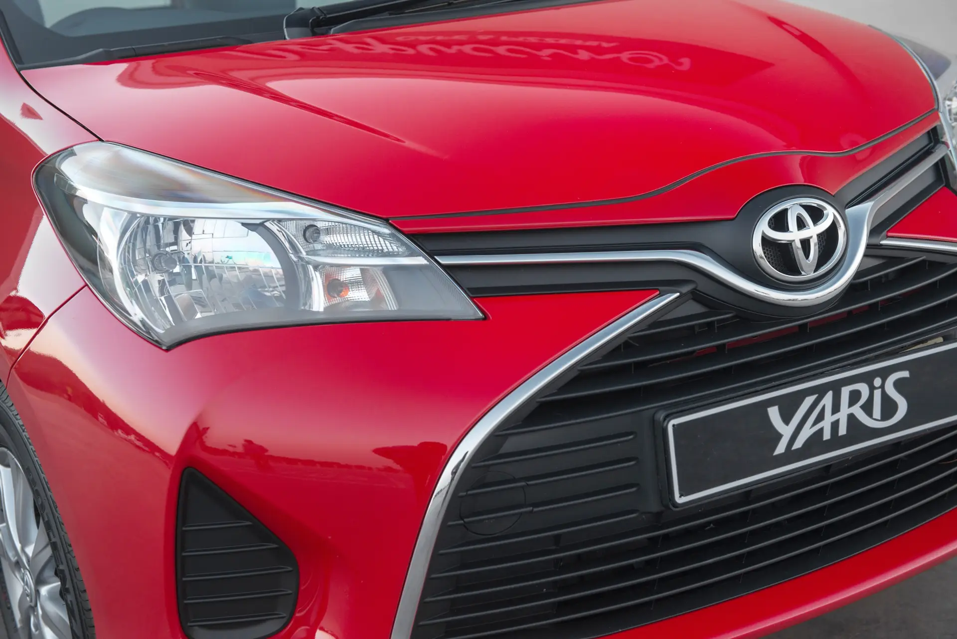 Toyota-Yaris-2014