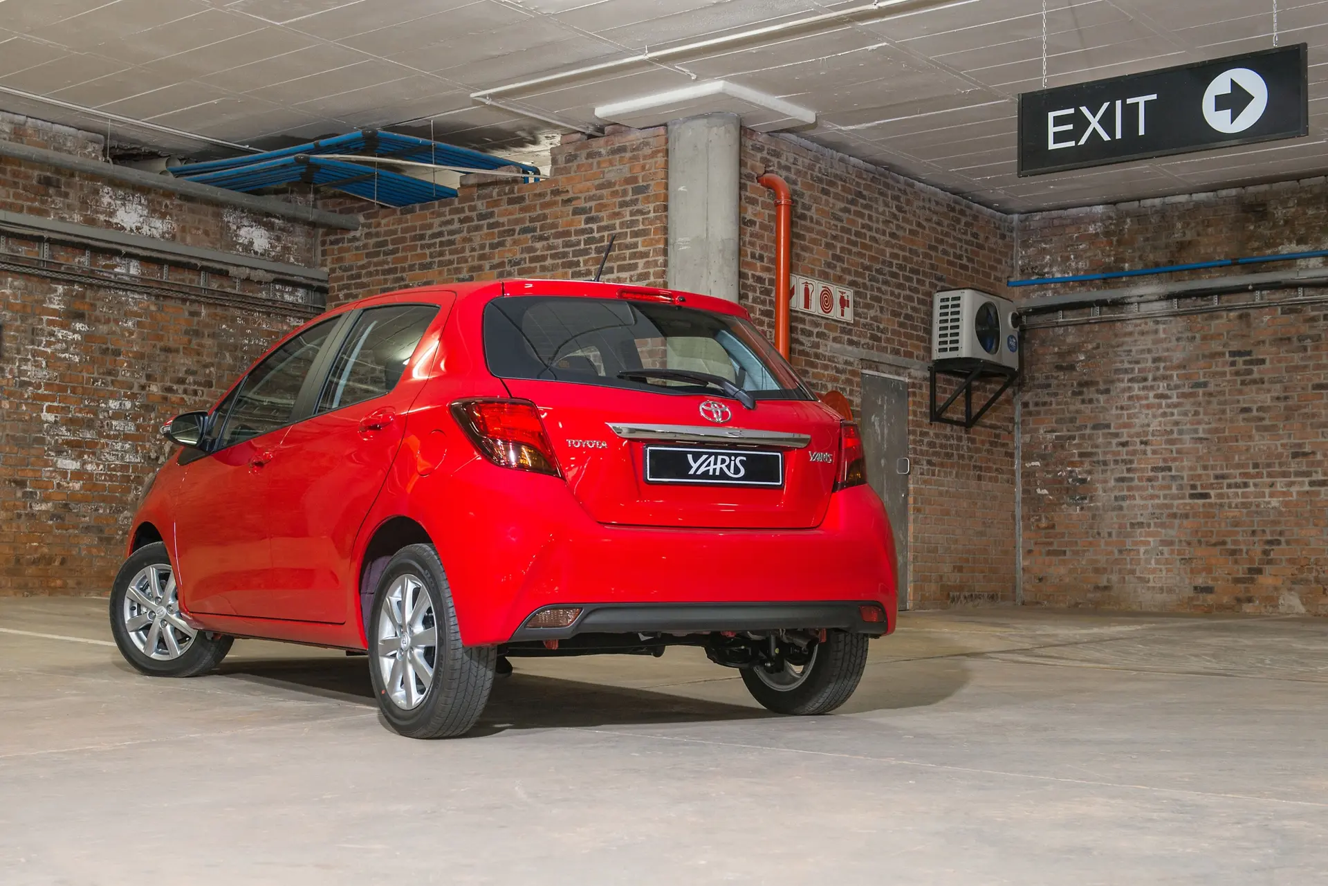 Toyota-Yaris-2015