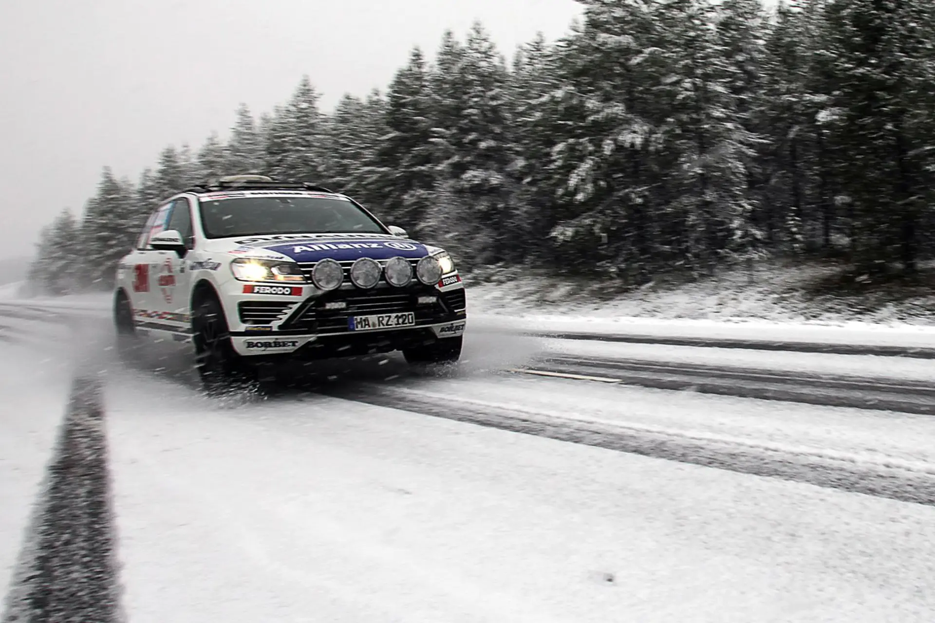 Volkswagen_Touareg