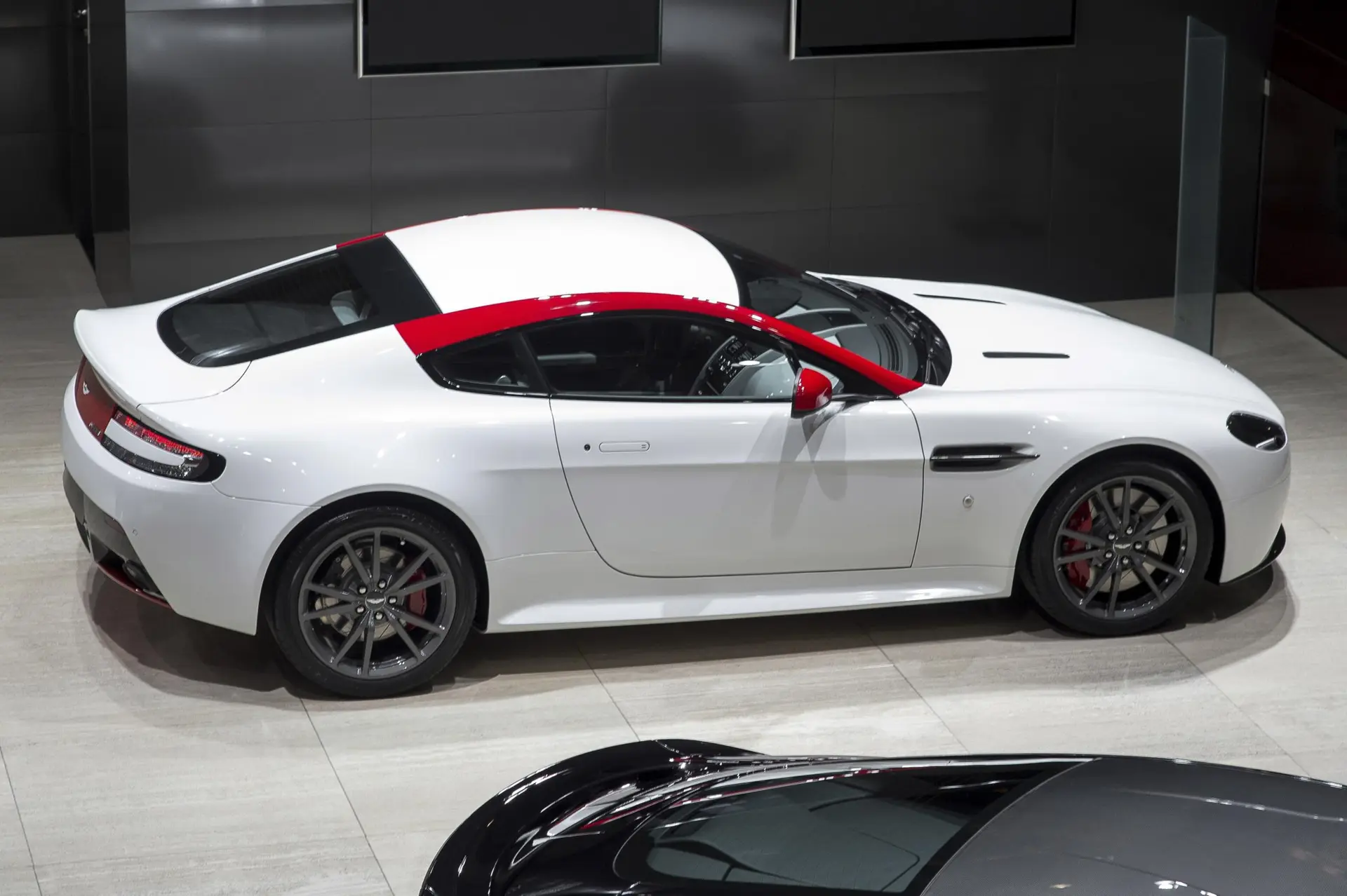 Aston-Martin-Vantage-N430
