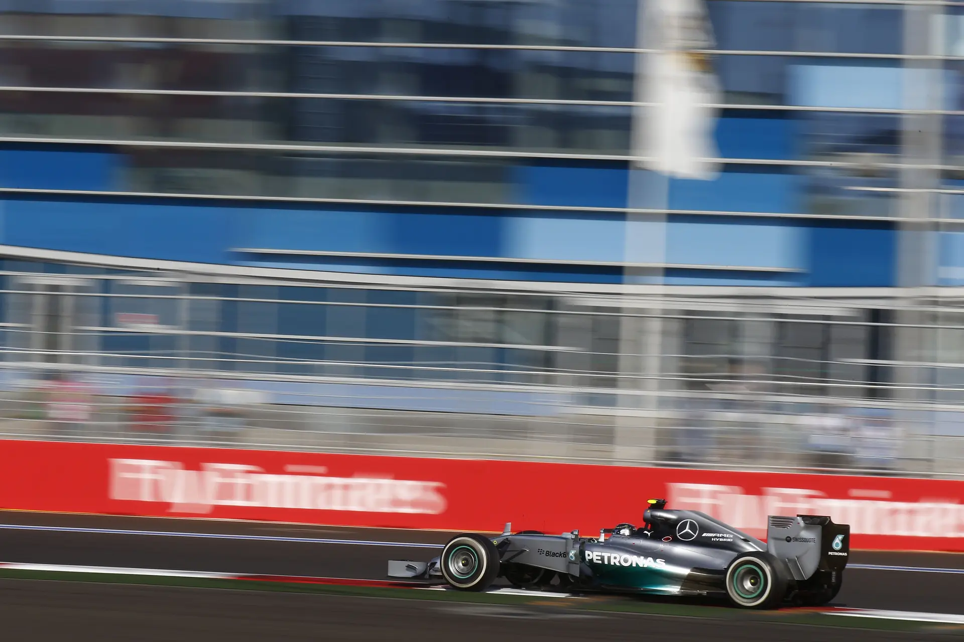 Lewis-Hamilton-Russian-Grand-Prix