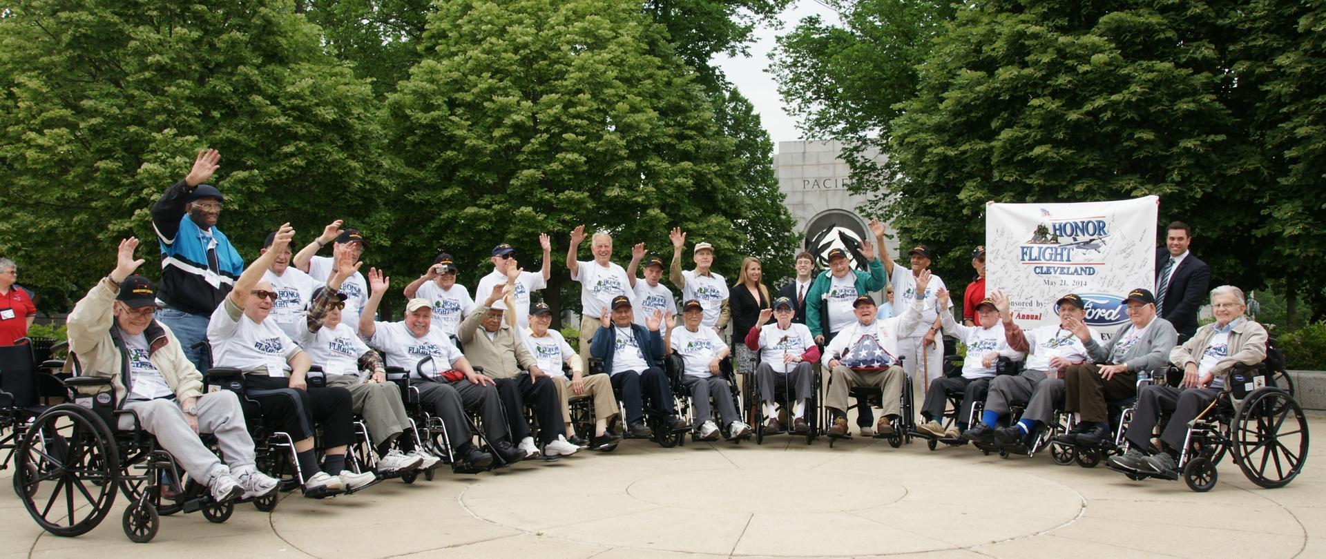 Ford Motor Company Fund Sends Chicago Area World War II Veterans to Washington, D.C.