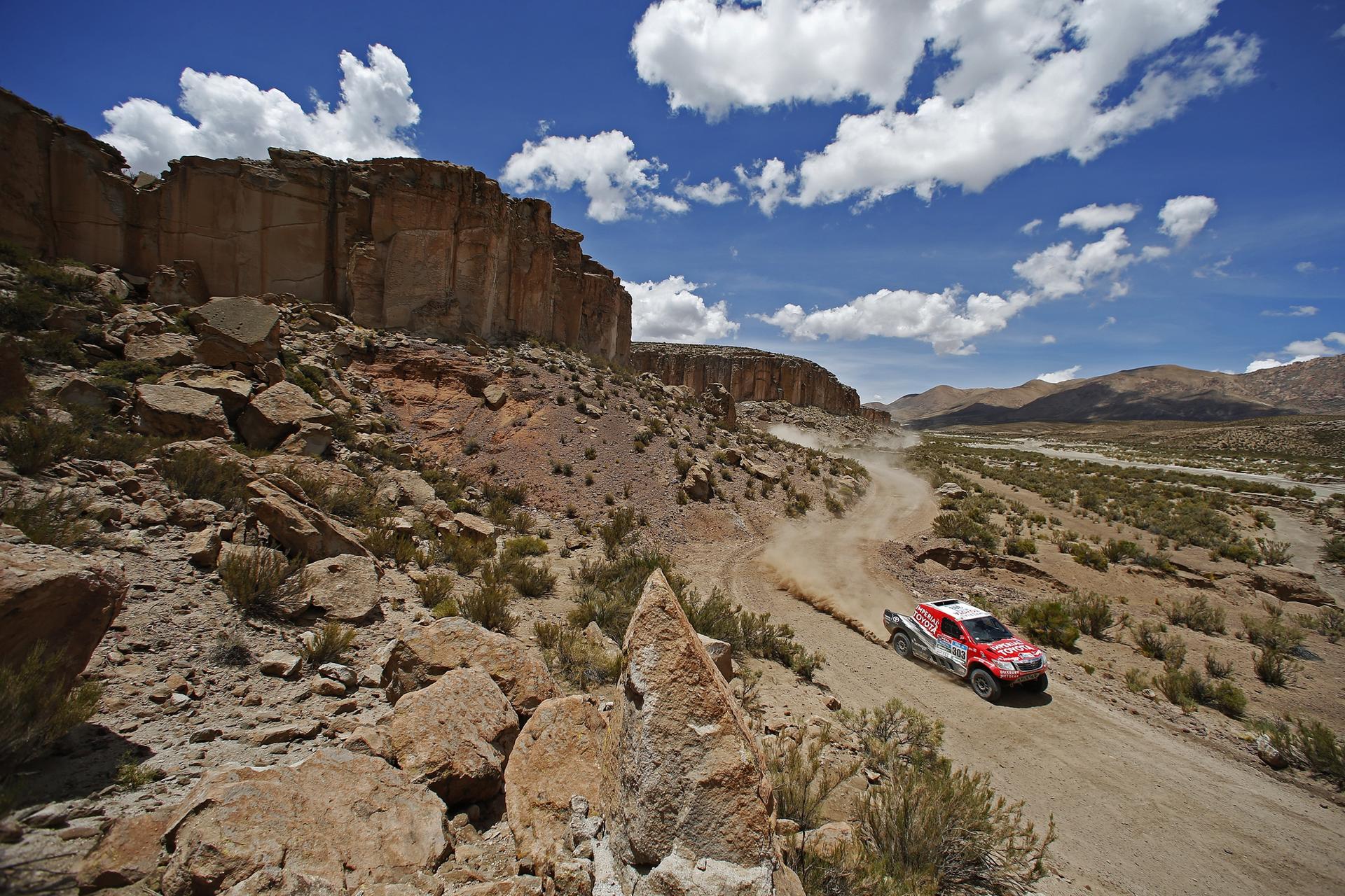 Toyota Hilux Dakar 2015 – Stage 11