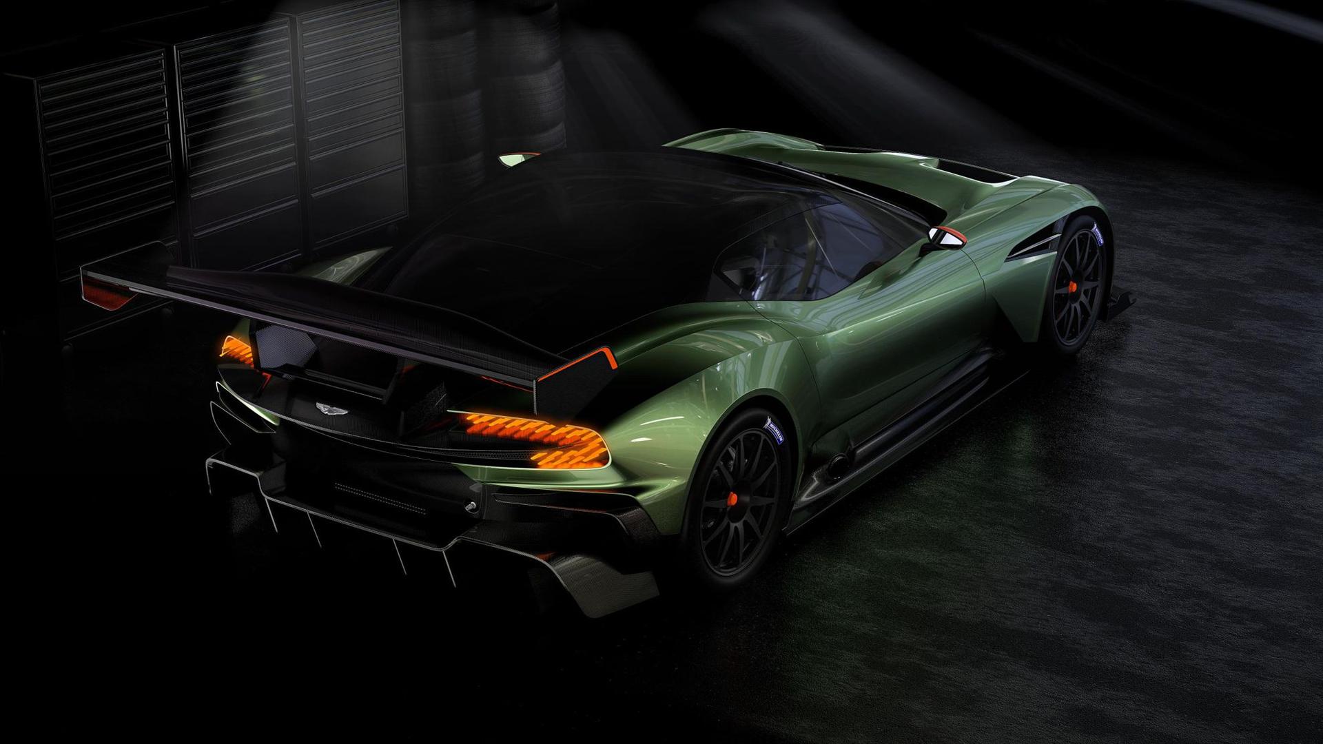 ASTON MARTIN LEADS THE WAY AT SALON PRIVÉ