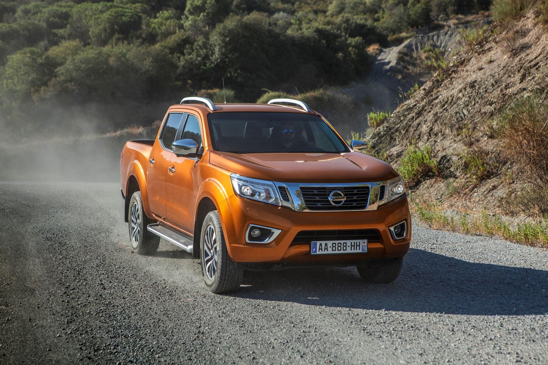 New Nissan NP300 Navara at IAA 2015