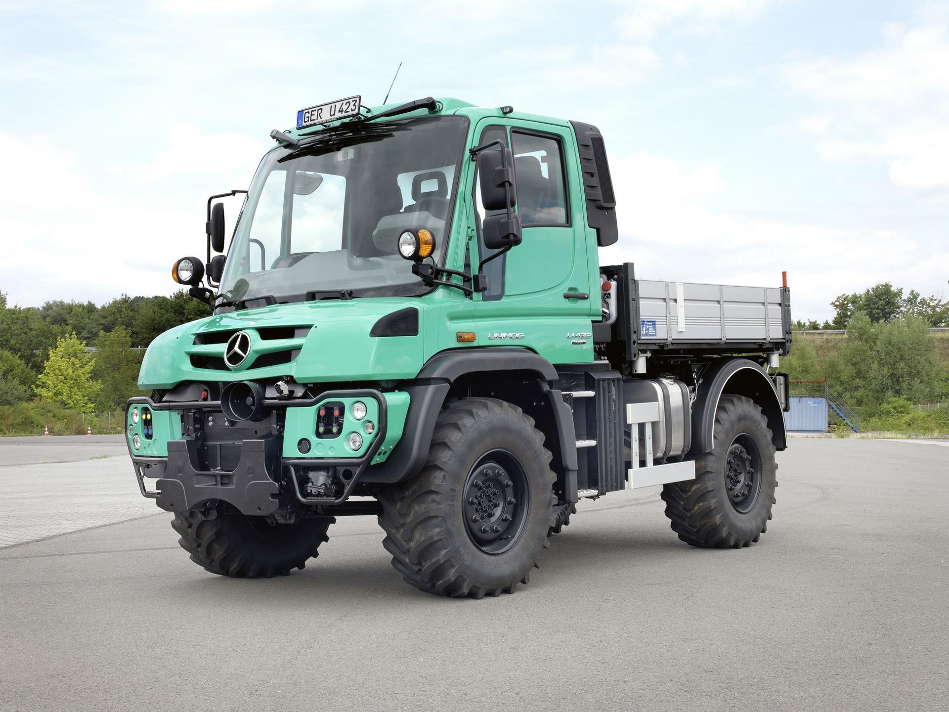 Mercedes-Benz at the Agritechnica 2015 – Unimog Arocs