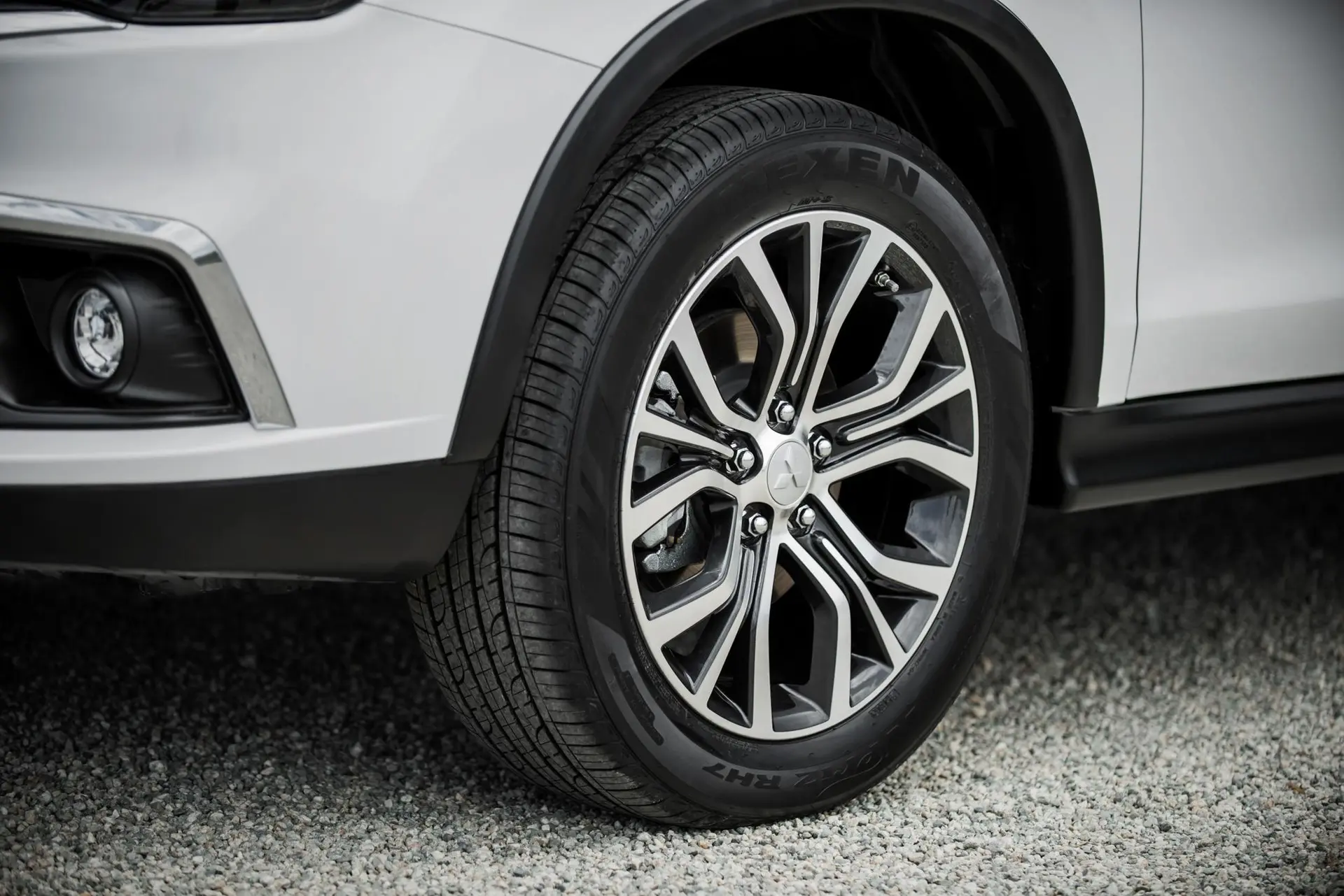 Mitsubishi-Outlander-Sport-Tyres