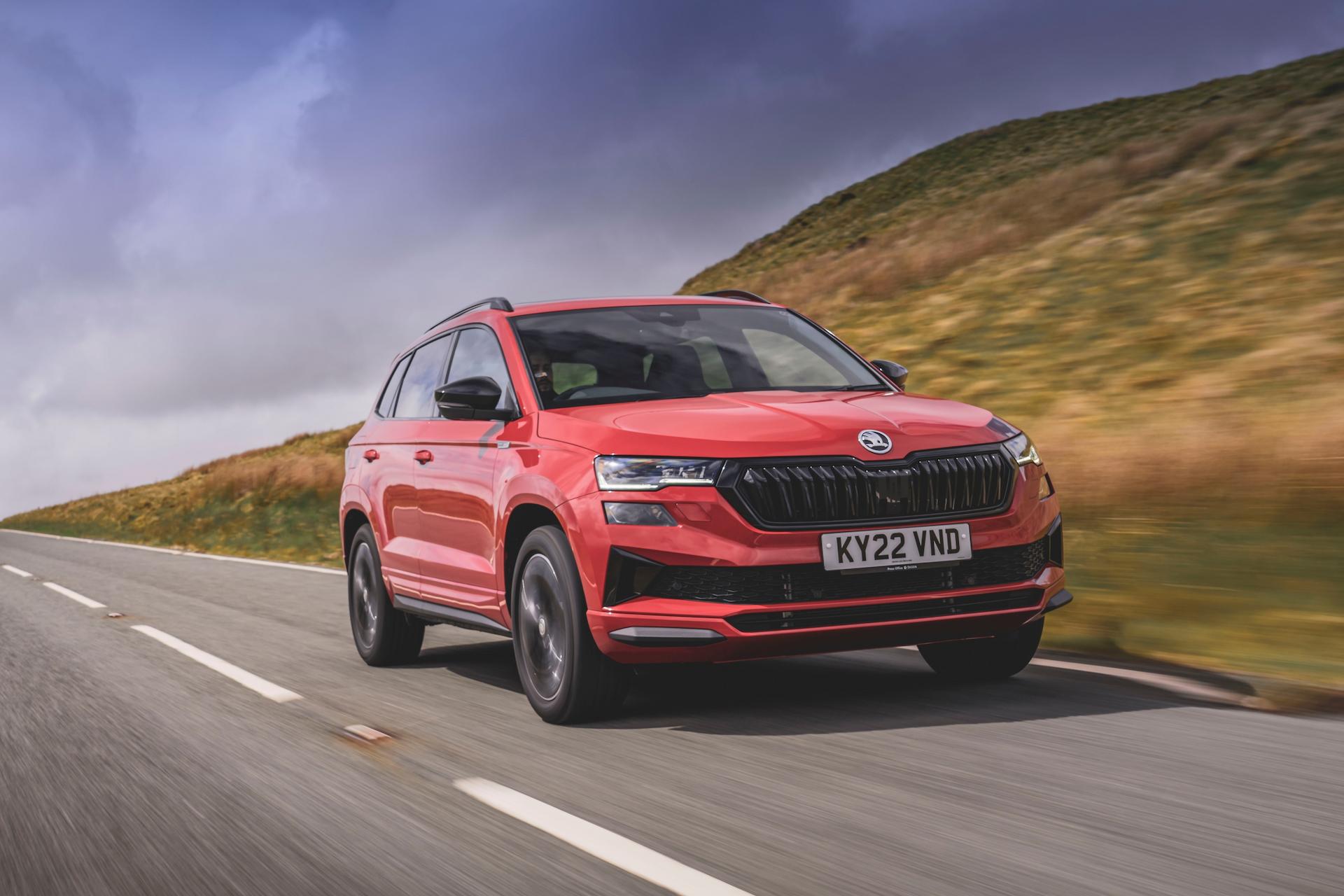 Škoda trials train warning tech