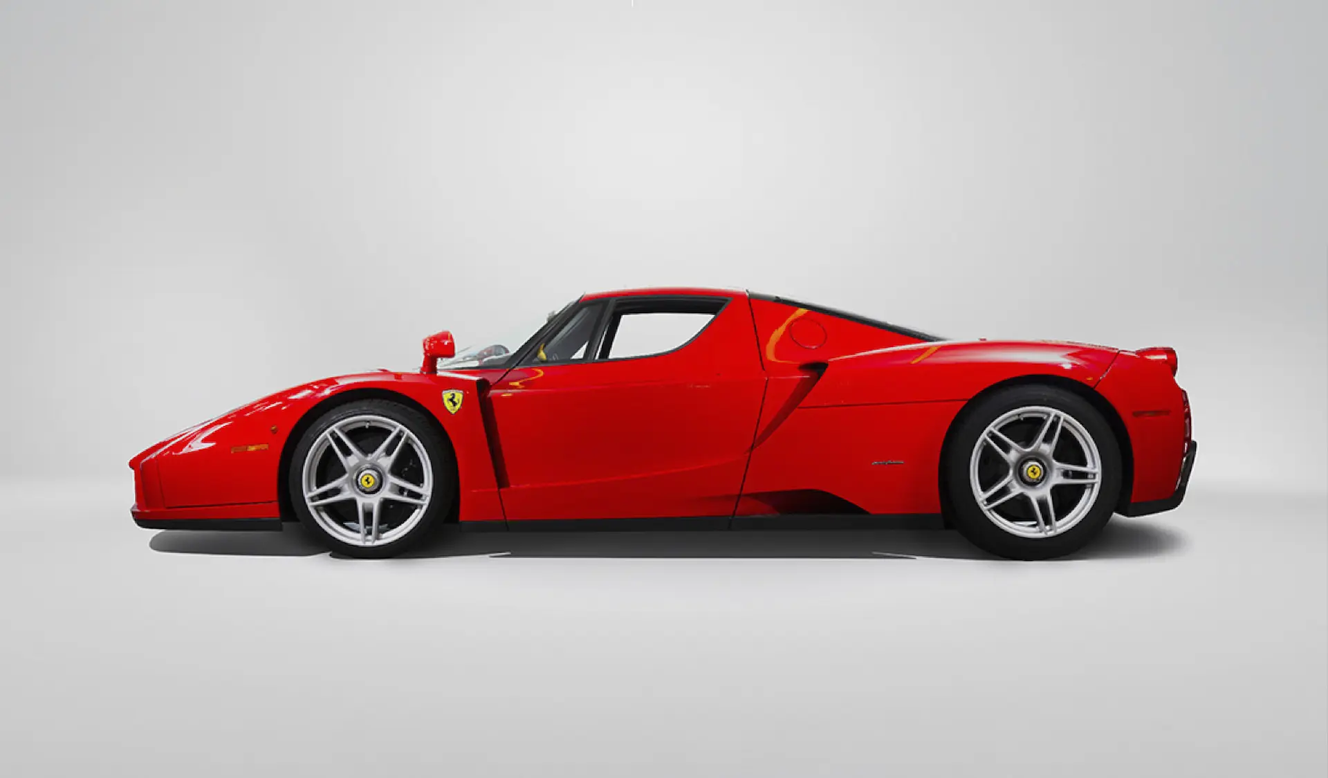 Fernando Alonsos Ferrari Enzo Side View