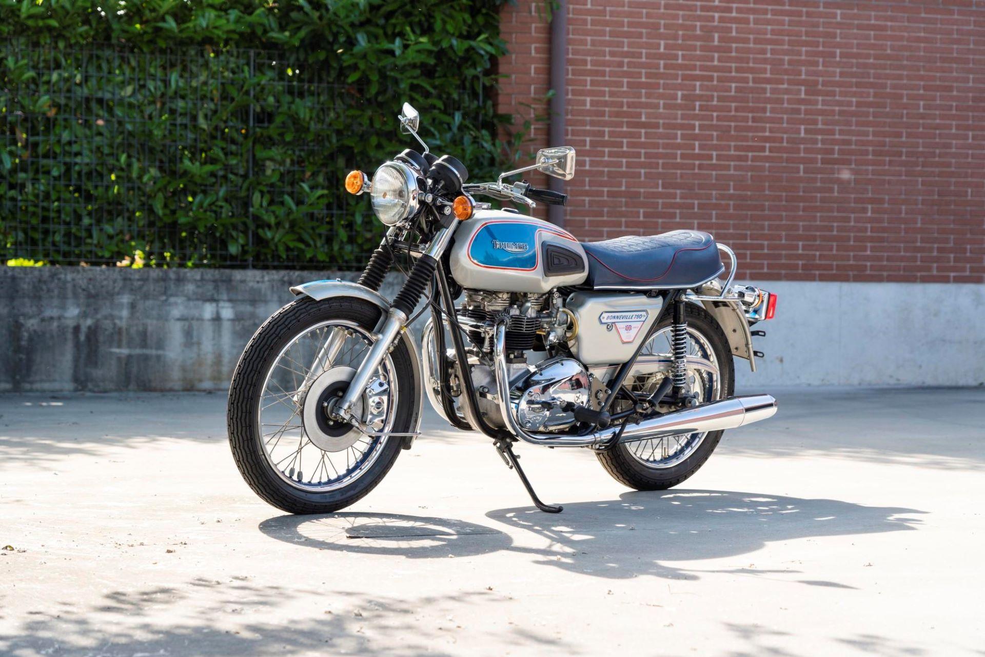 Delivery mileage 1977 Triumph Bonneville ‘Silver Jubilee’