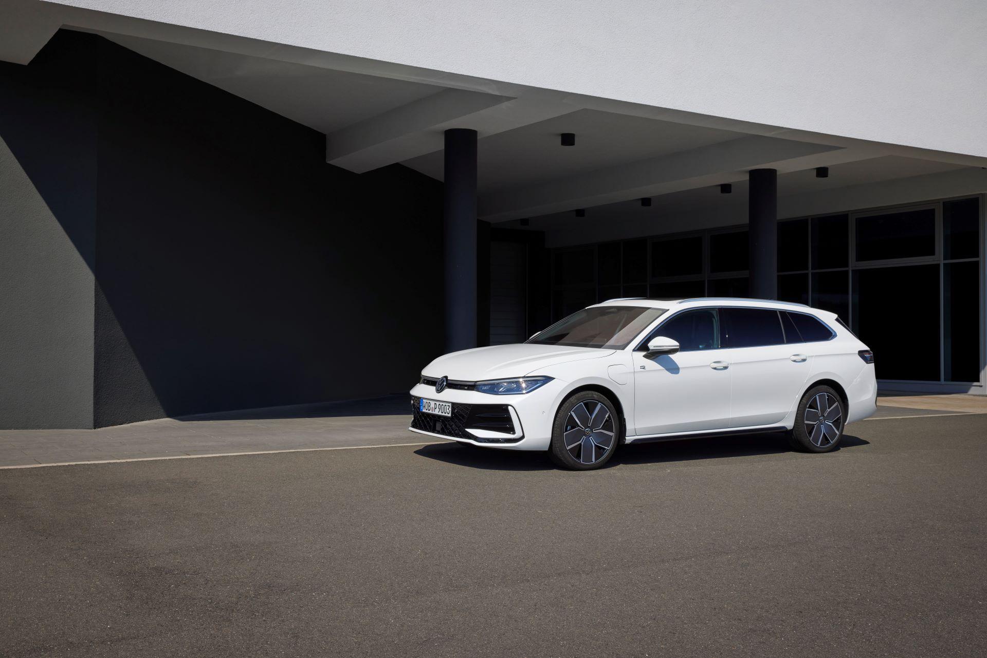 World premiere of the all-new Volkswagen Passat Estate