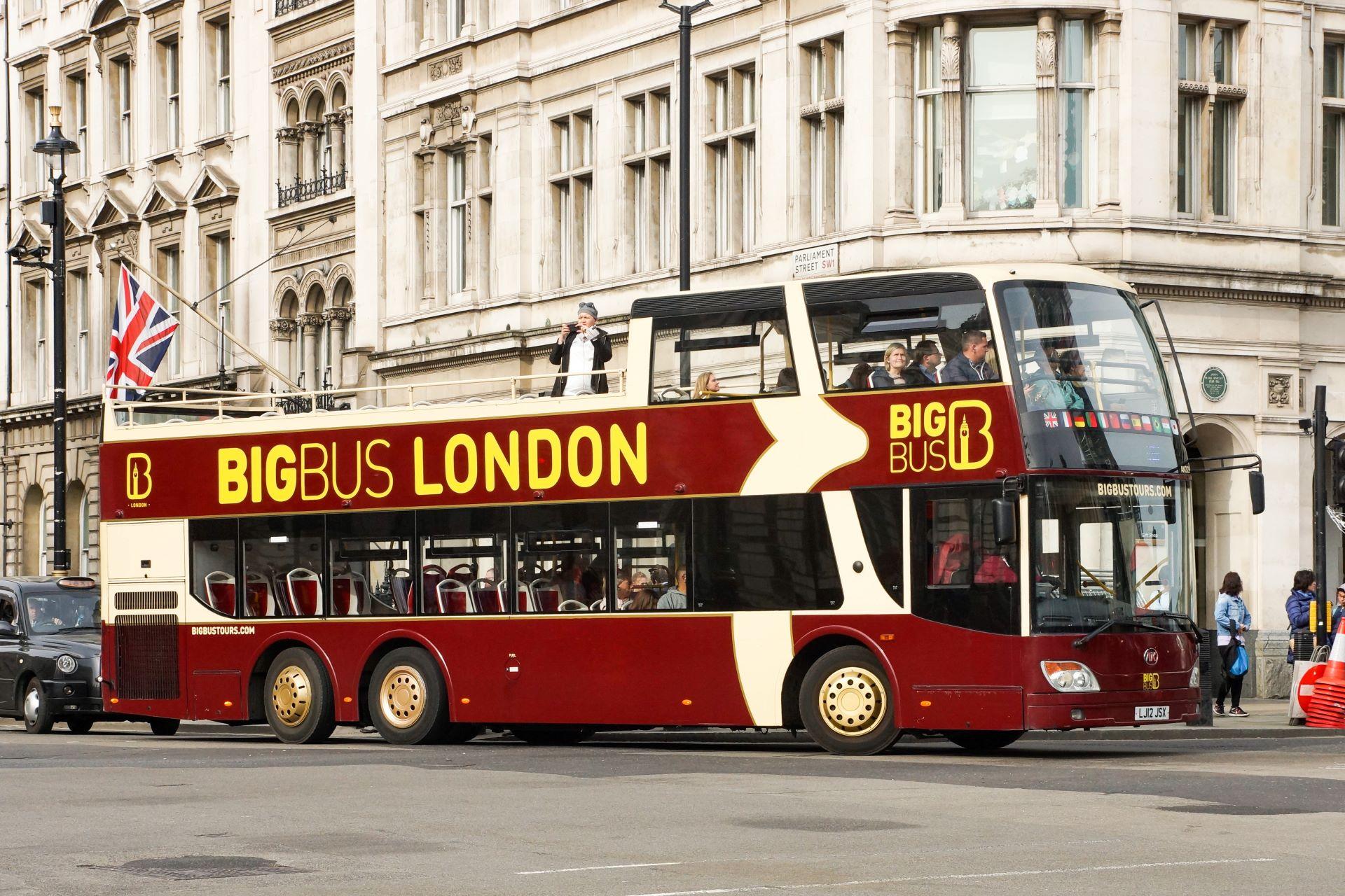Equipmake signs electric bus repower fleet deal with Big Bus Tours