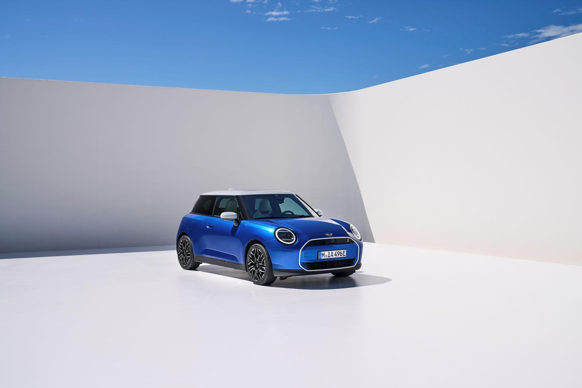 The new all-electric MINI Cooper