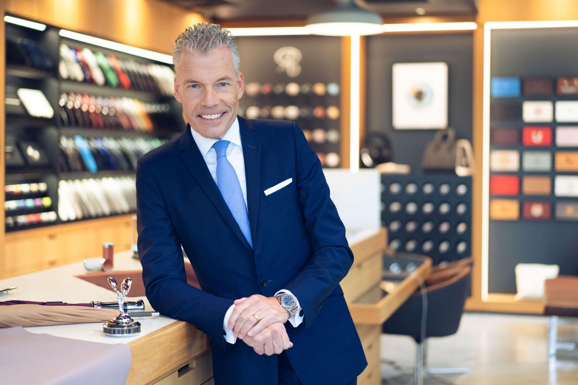 Rolls Royce Motor Cars announces retirement of Torsten Müller-Ötvös CEO