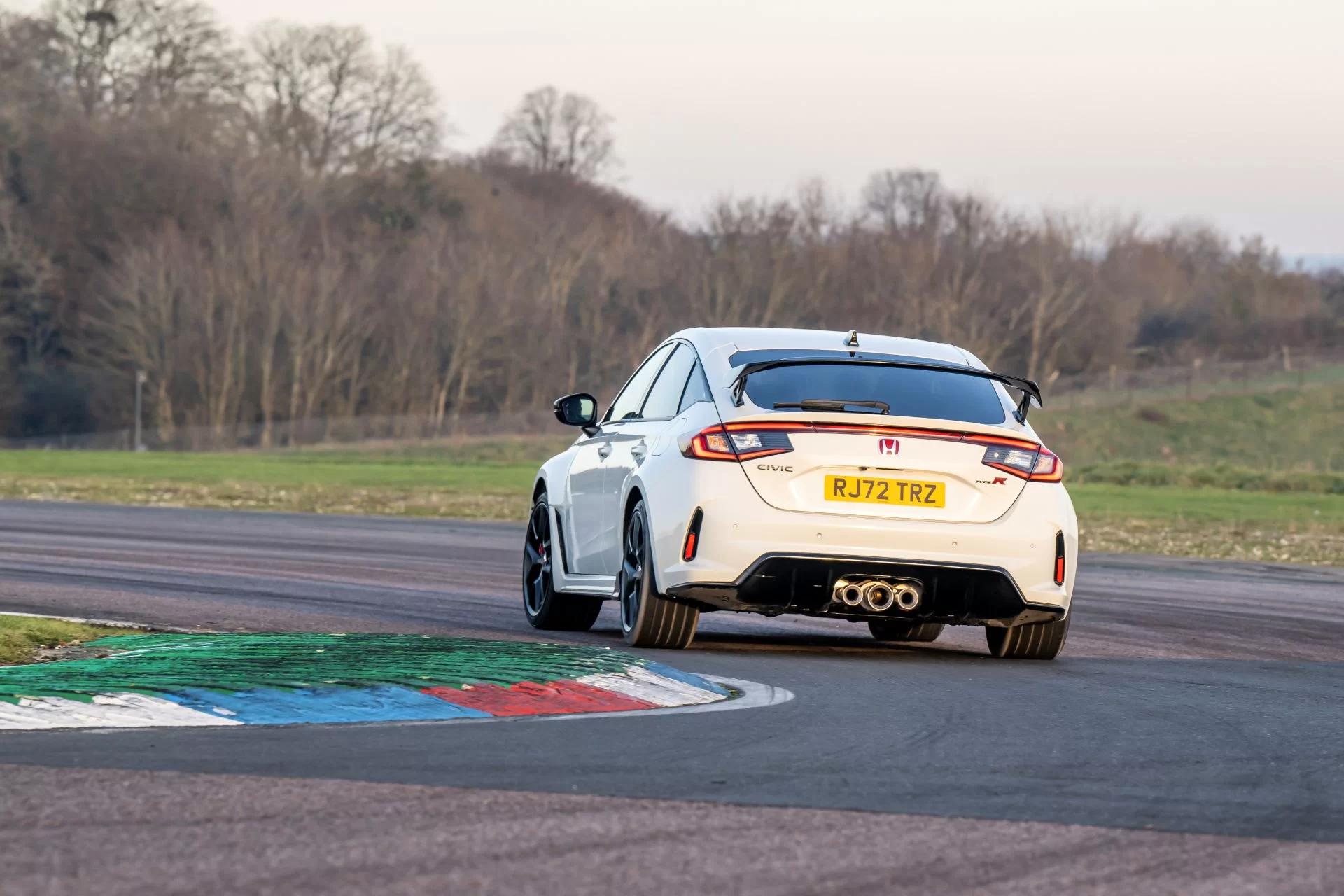 Honda Civic Type R wins UK Car of the Year ‘Performance Car’ Category