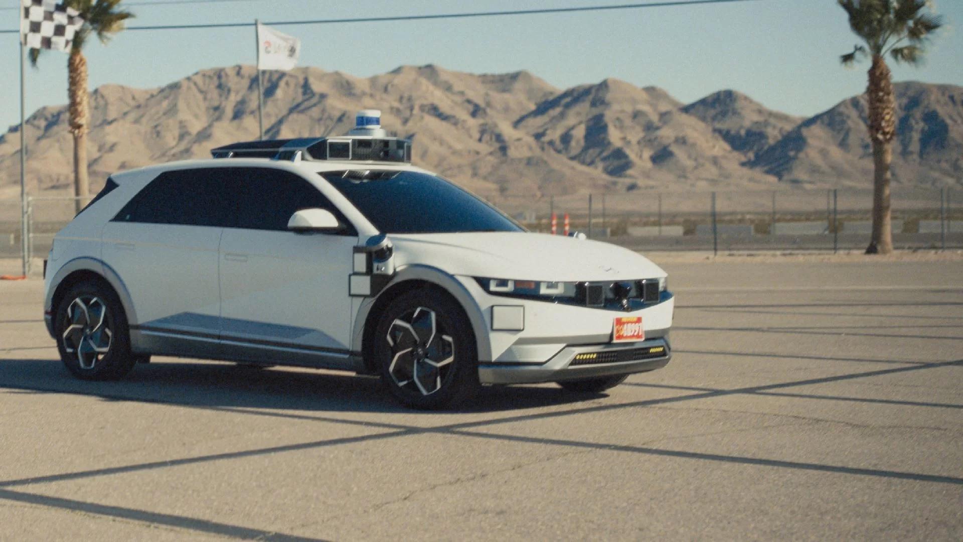 Hyundai’s IONIQ 5 Robotaxi Successfully Completes Driving License Simulation, Showcasing Exceptional Safety Standards