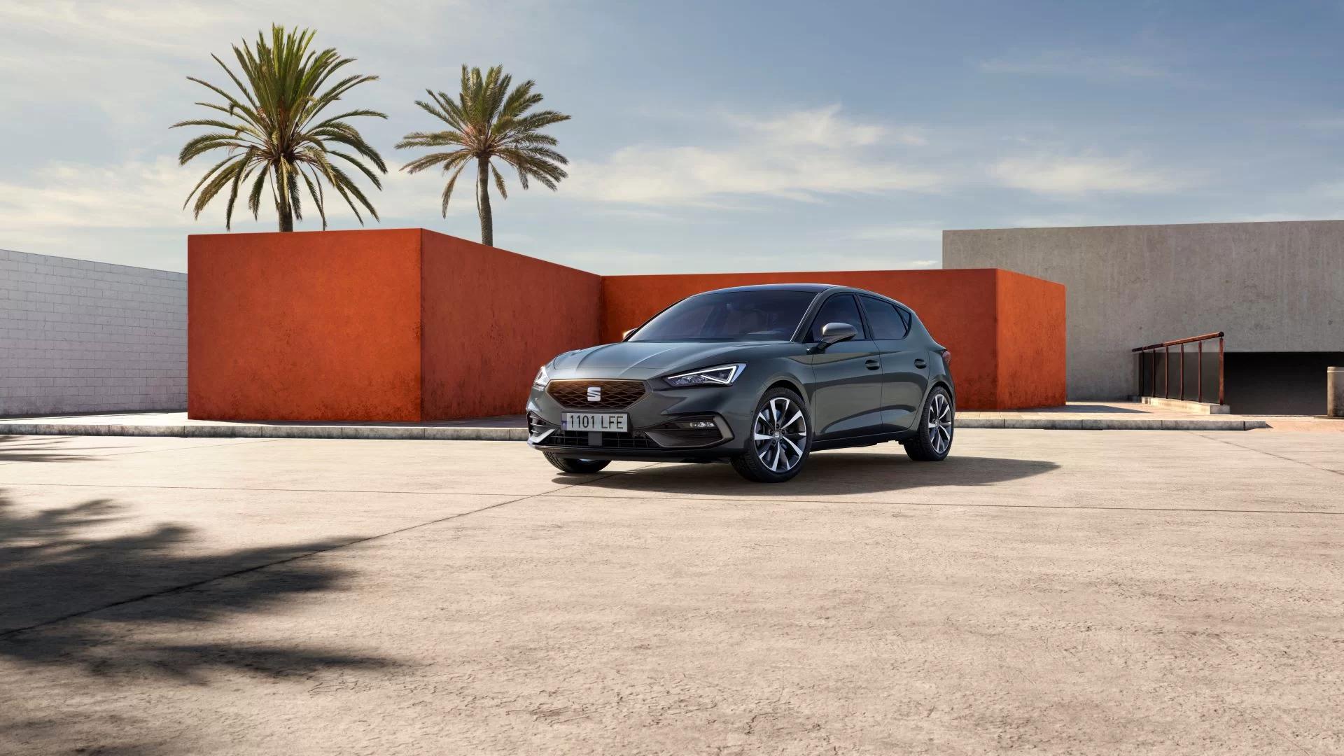 seat leon revamps with advanced engines and cutting-edge tech