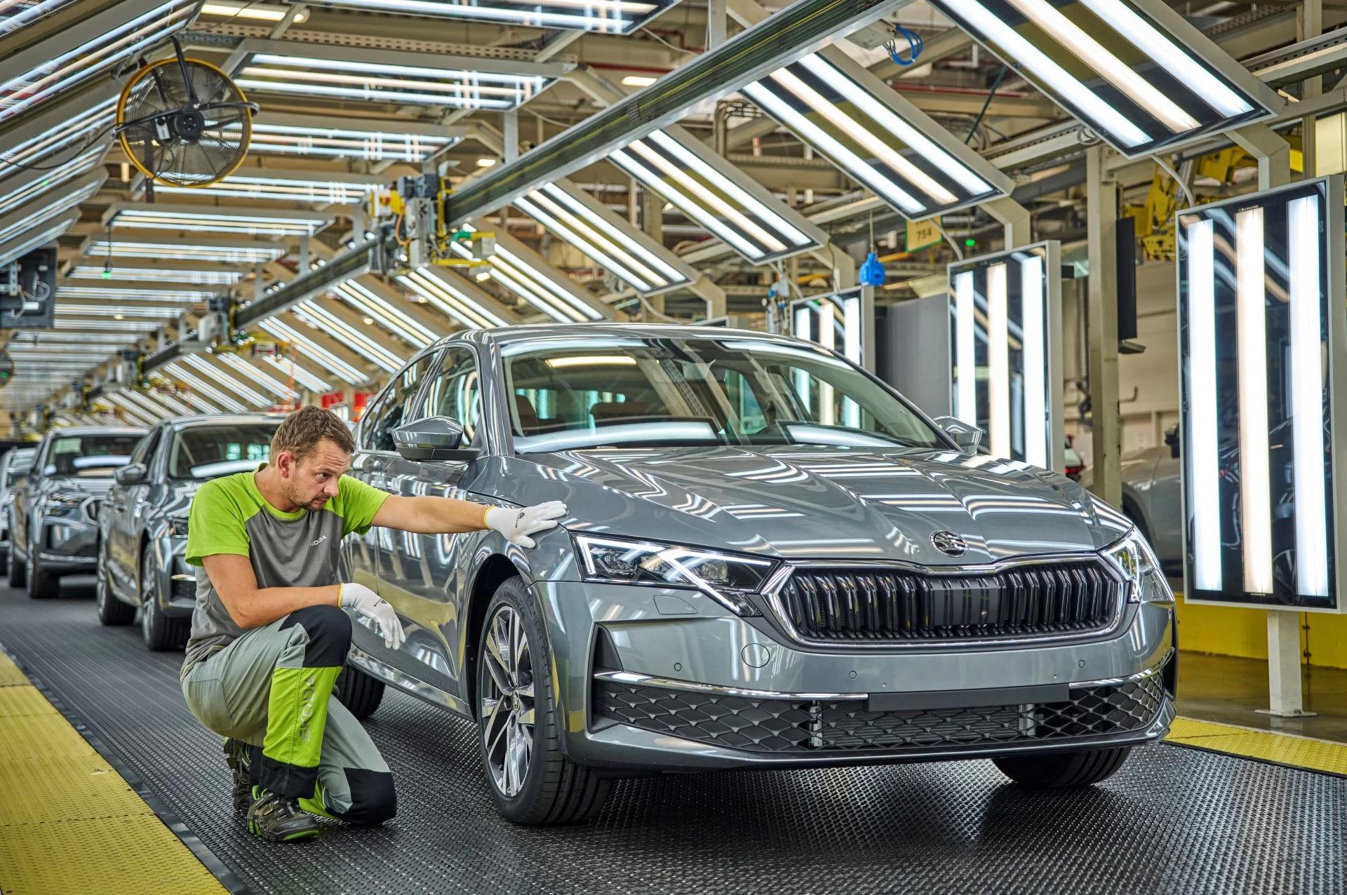 Škoda Auto Expands Octavia Production to Kvasiny Plant, Marking a New Chapter in the Model’s Legacy