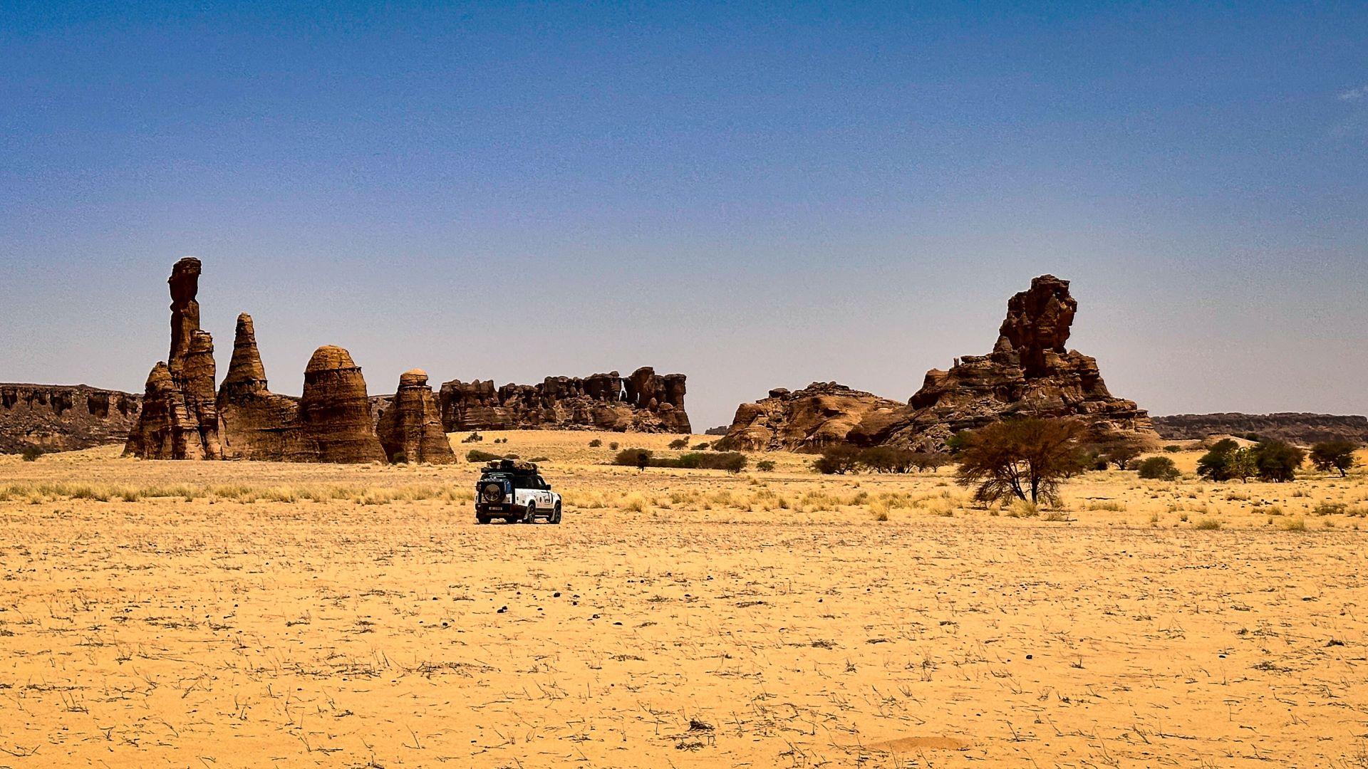 Defender’s Epic Afrika Odyssey: A Testament to Durability, Humanity, and Adventure
