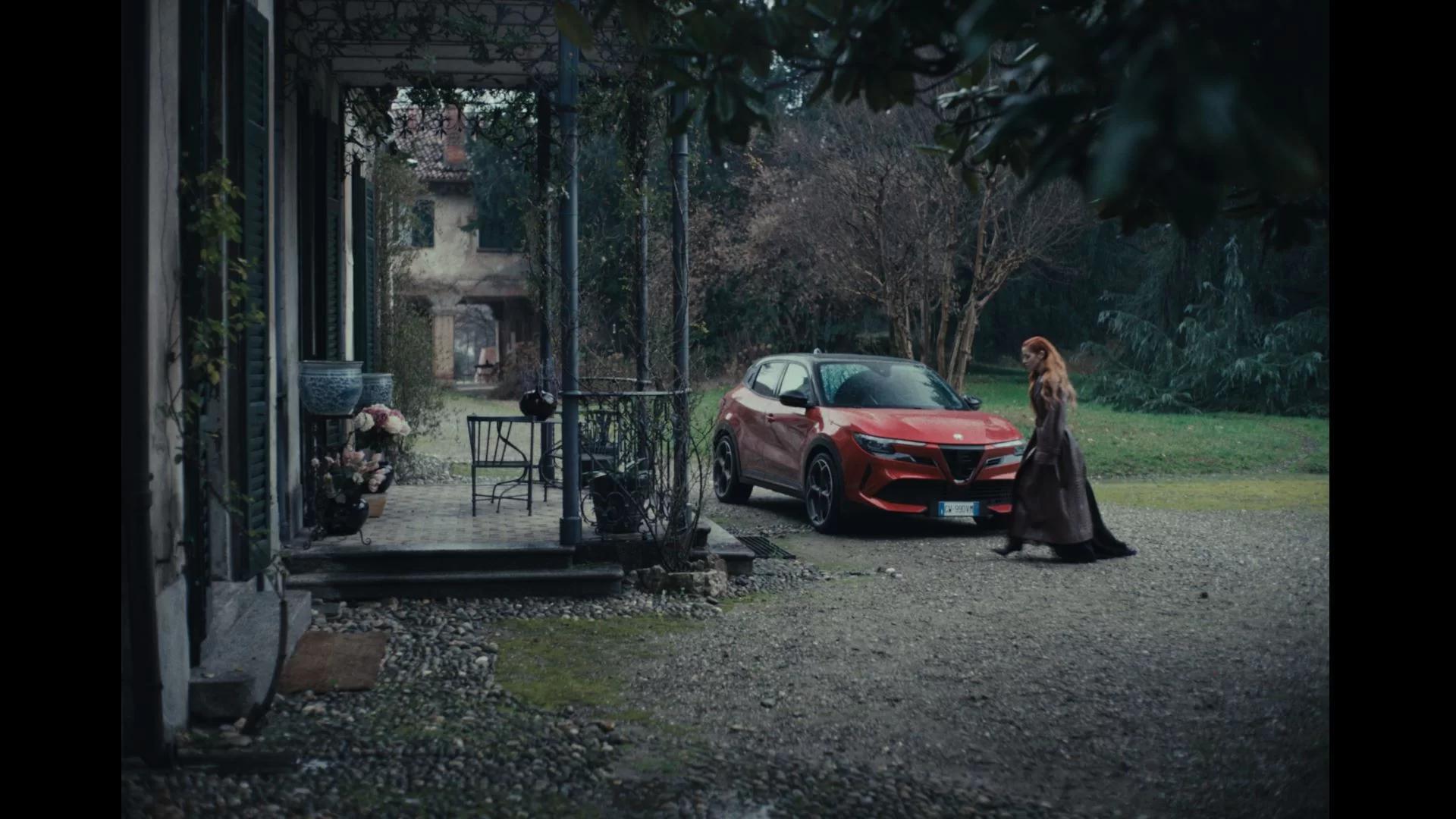 Alfa Romeo Junior Joins Noemi in the Music Video for ‘Se t’innamori muori’