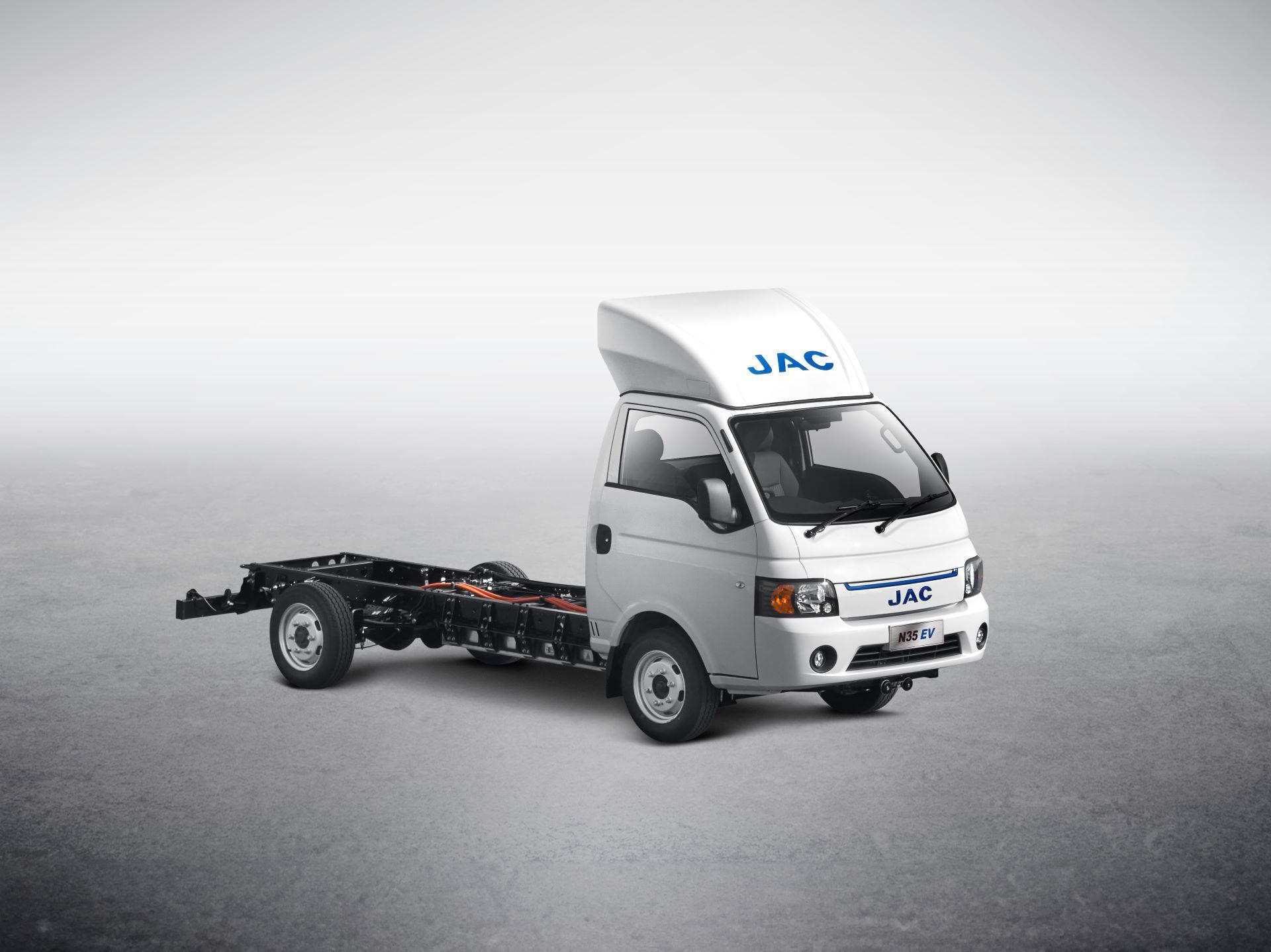 JAC Motors Unveils the World’s First Right-Hand-Drive X200 EV in South Africa
