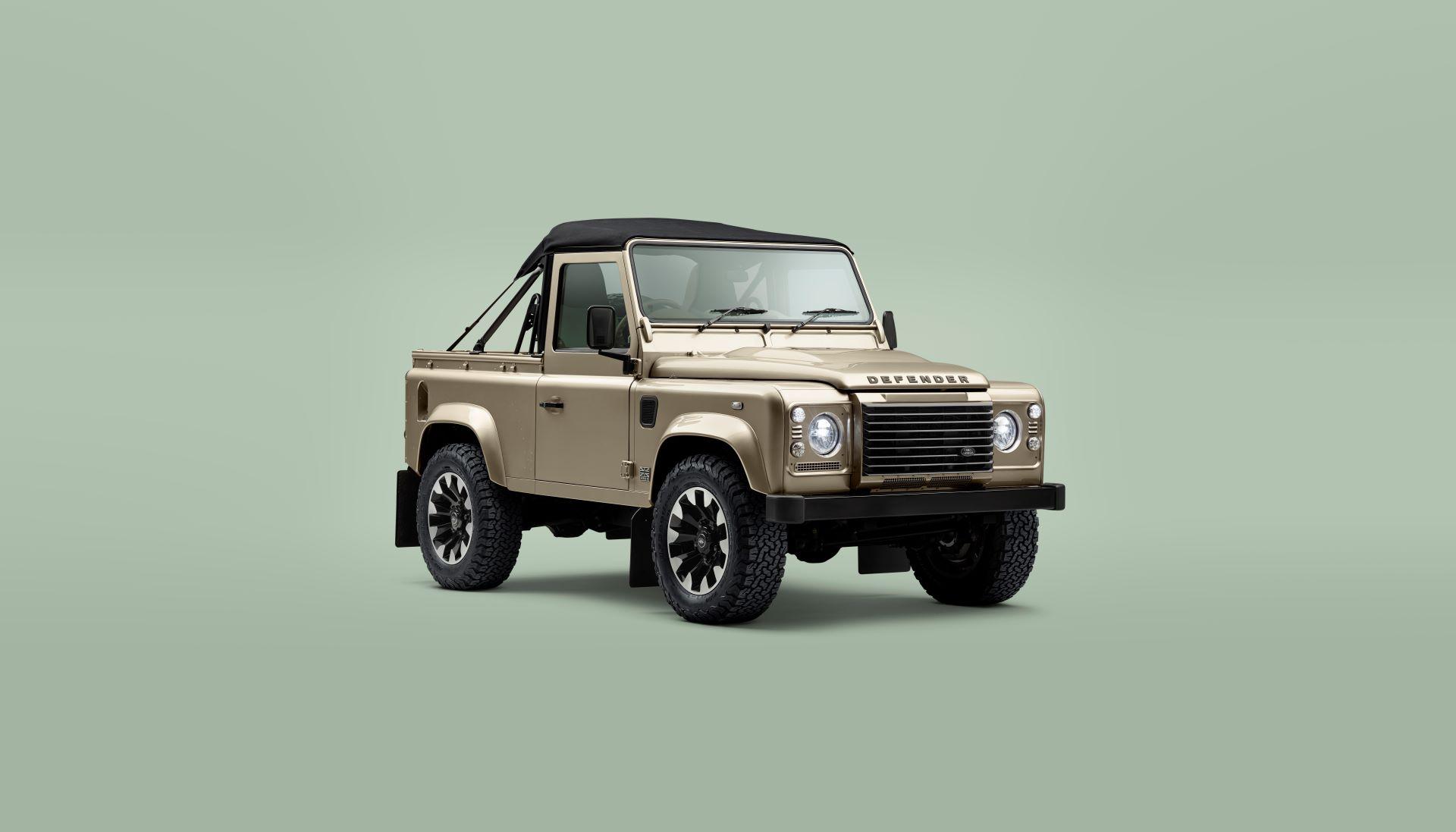 An Icon Reimagined: The Classic Defender V8 Soft Top Returns in Bespoke Style