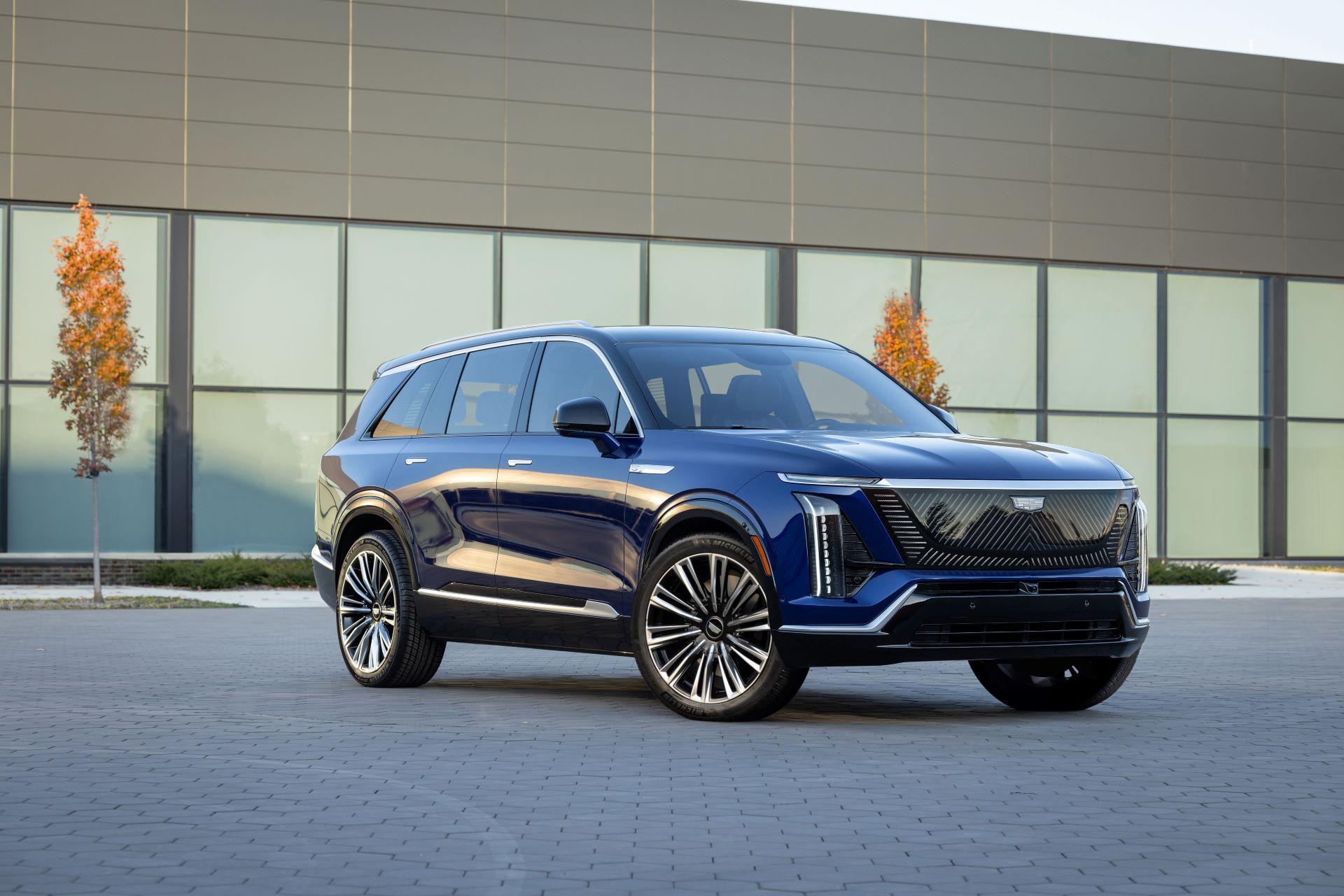 Cadillac VISTIQ Ushers in New Era with Envisics’ Groundbreaking Augmented Reality HUD Technology