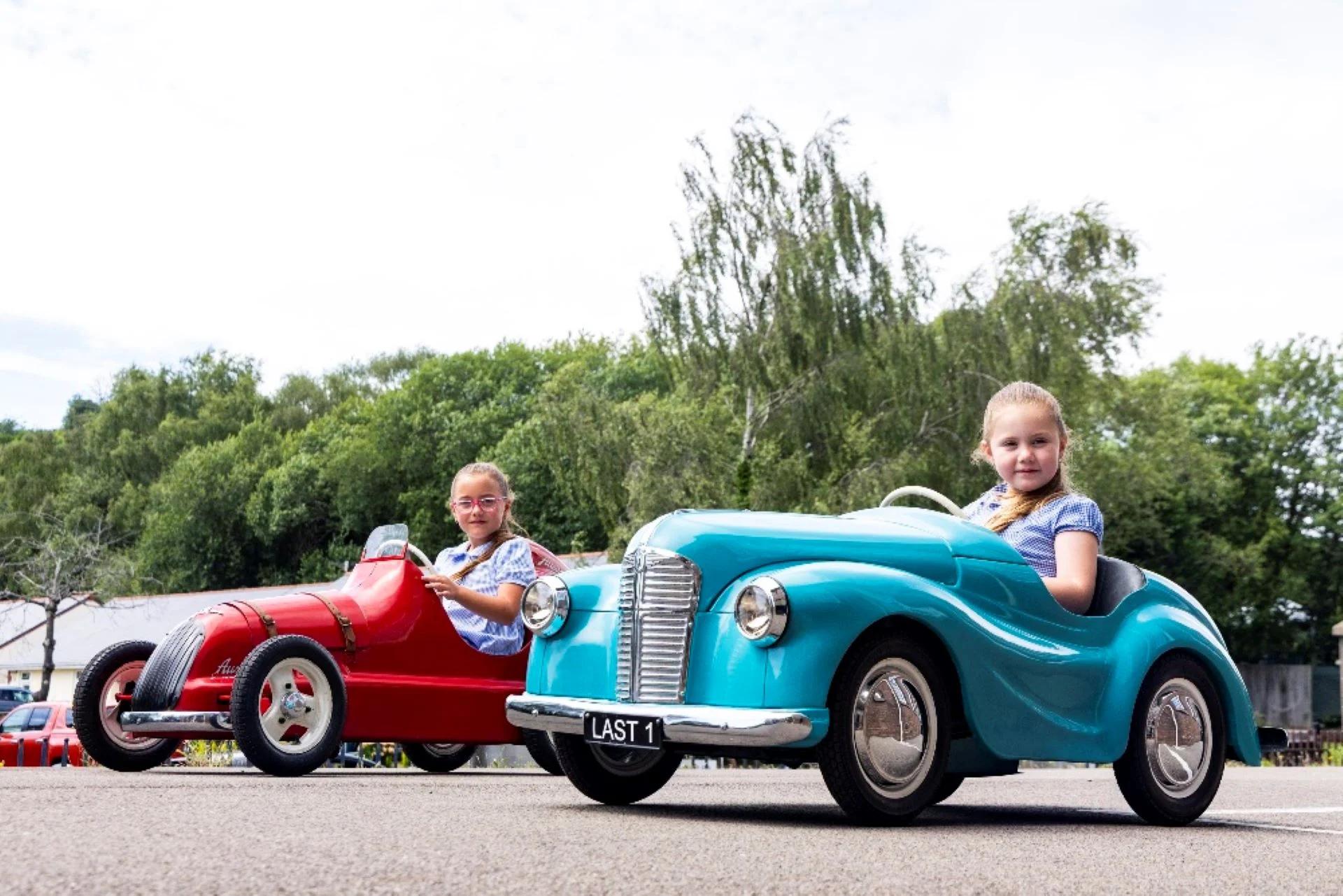 Blue Plaque Unveiled in Bargoed to Honour Austin Pedal Cars Legacy