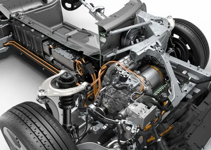 BMW I8 Engine