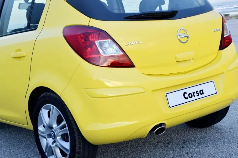 Opel corsa 381