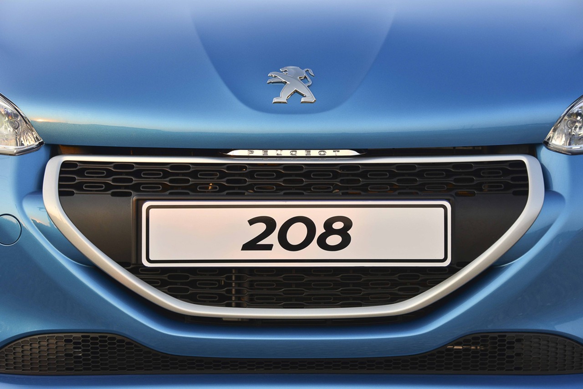 Peugeot 208 logo
