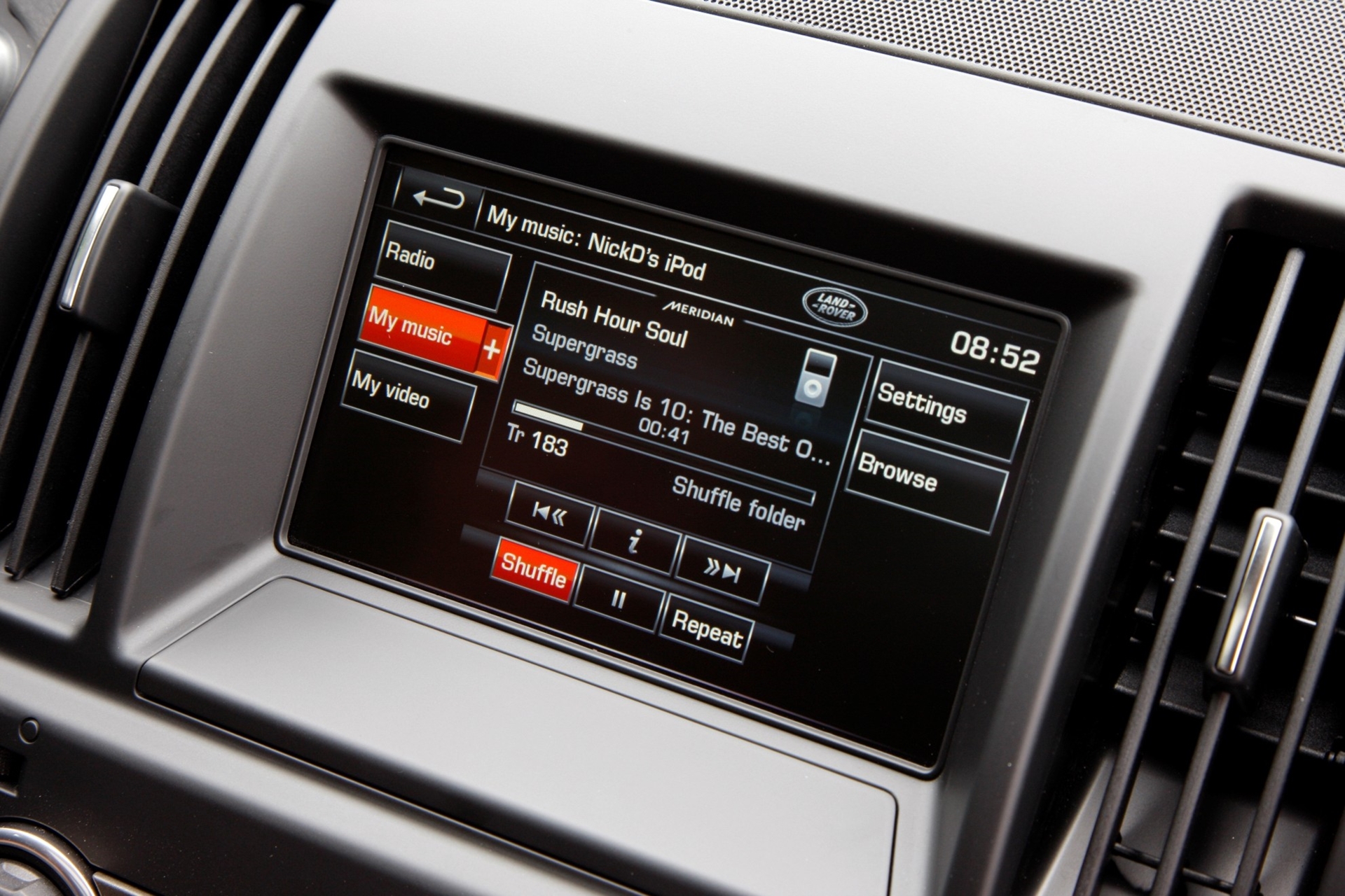 Land-Rover Freelander Entertainment