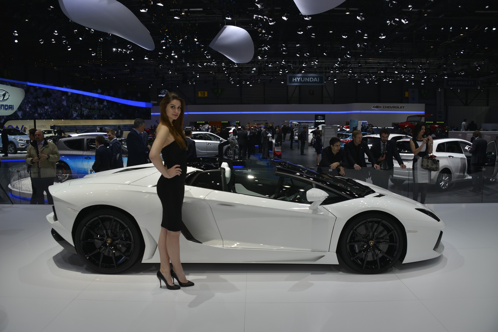 Car show girls geneva motor show 17