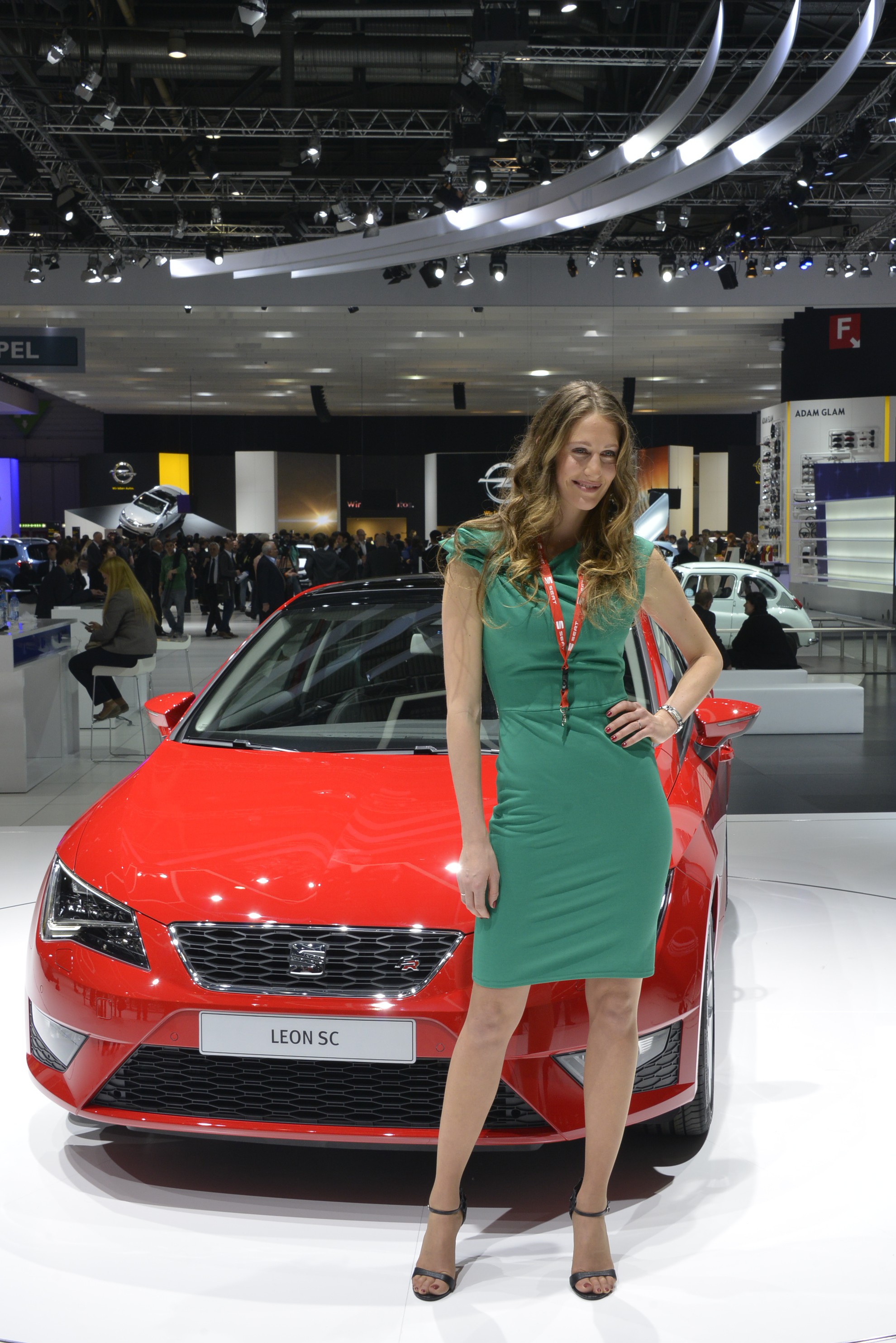 Car show girls geneva motor show 18