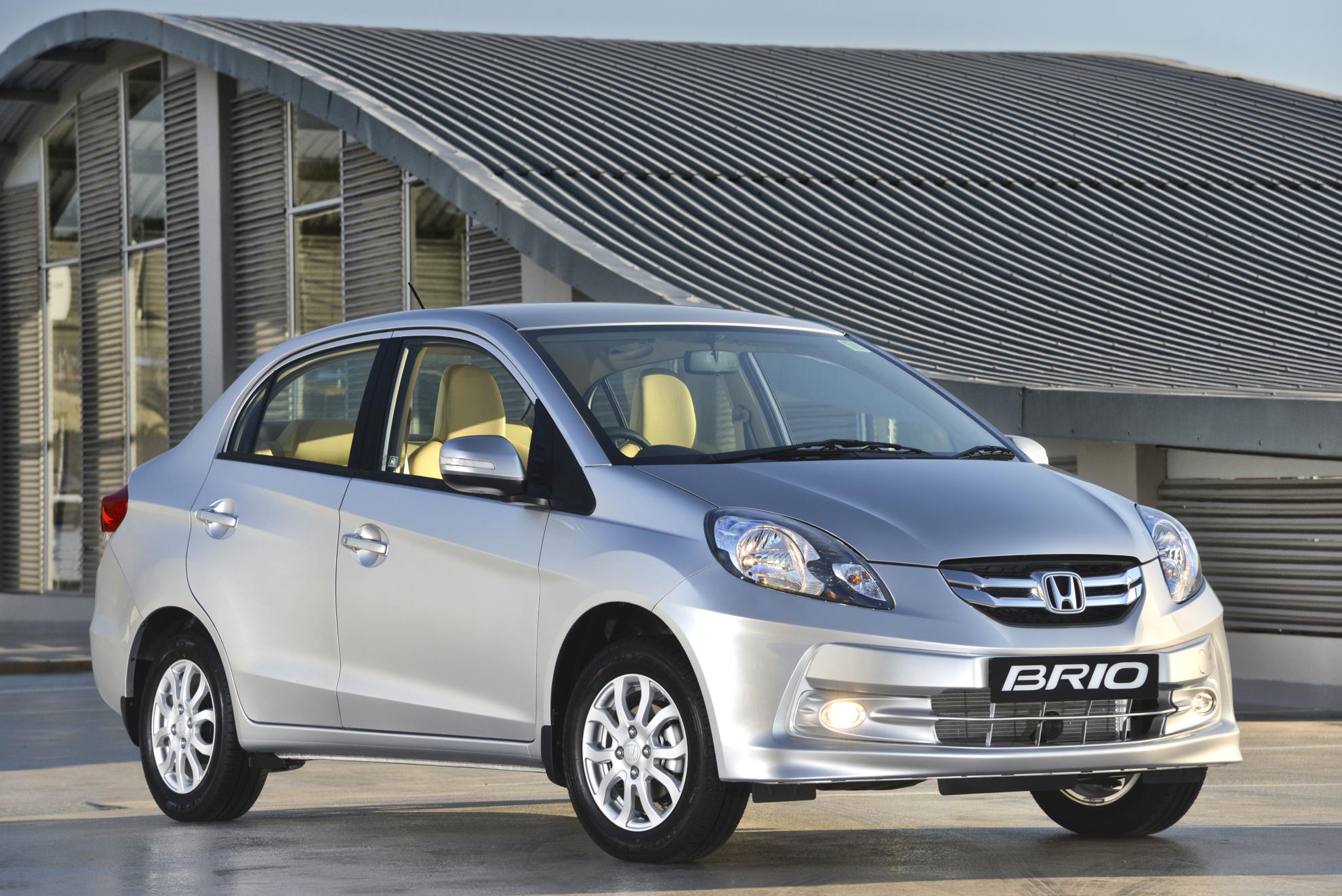 Honda brio 06