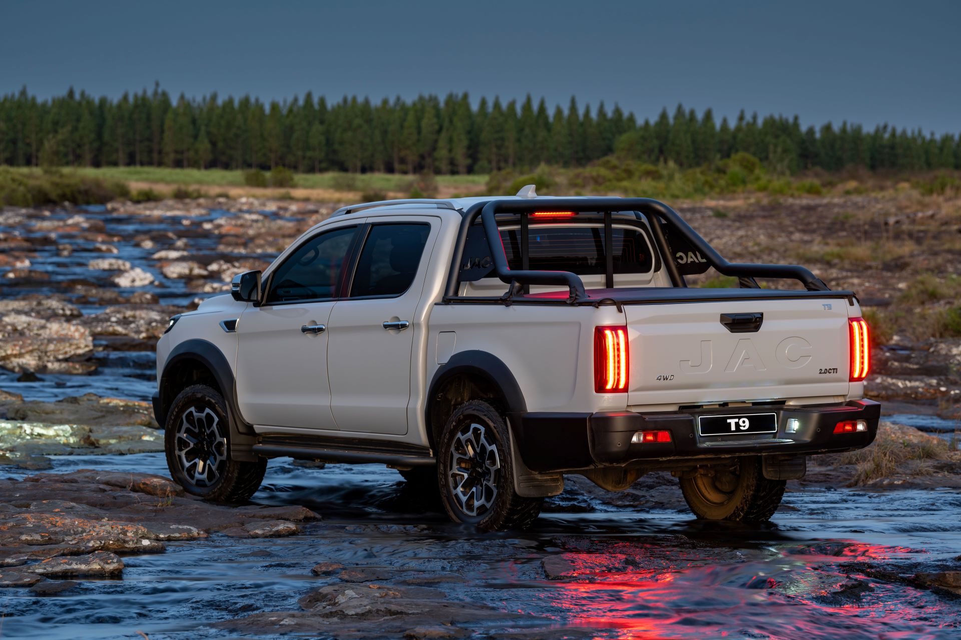 Jac motors unveils new t9 range topper 1
