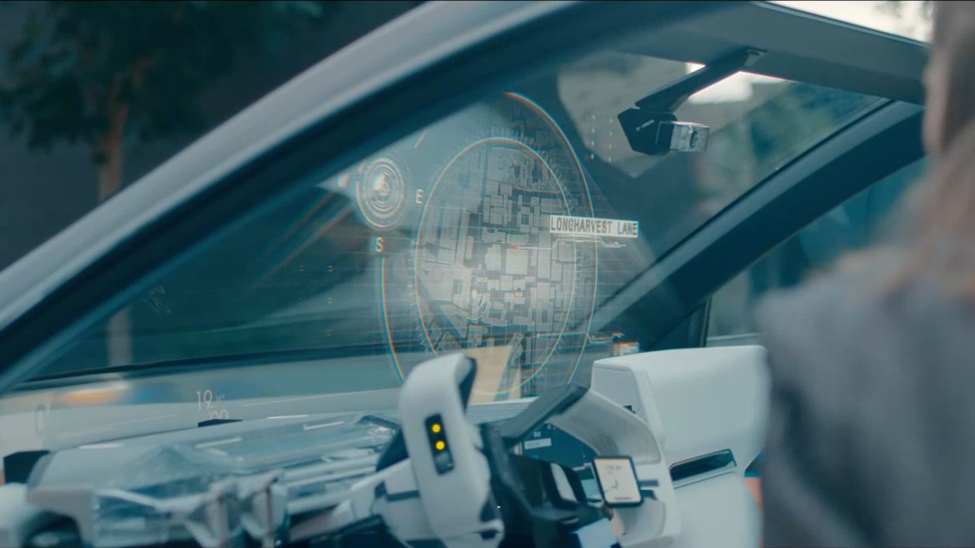 Renault scenic vision delivers an electrifying performance in hit netflix series bodies