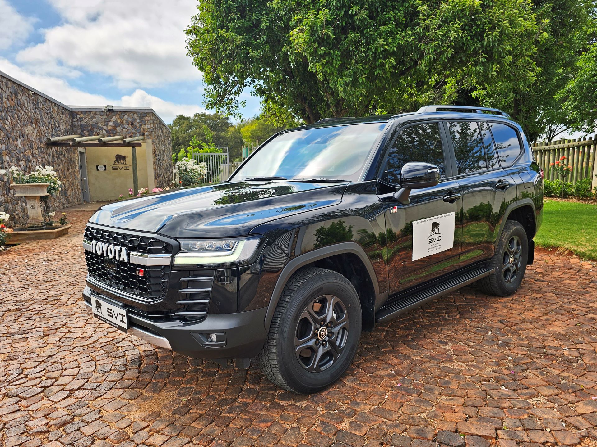 Svi launches advancd level b4 armour for toyota land cruiser 300