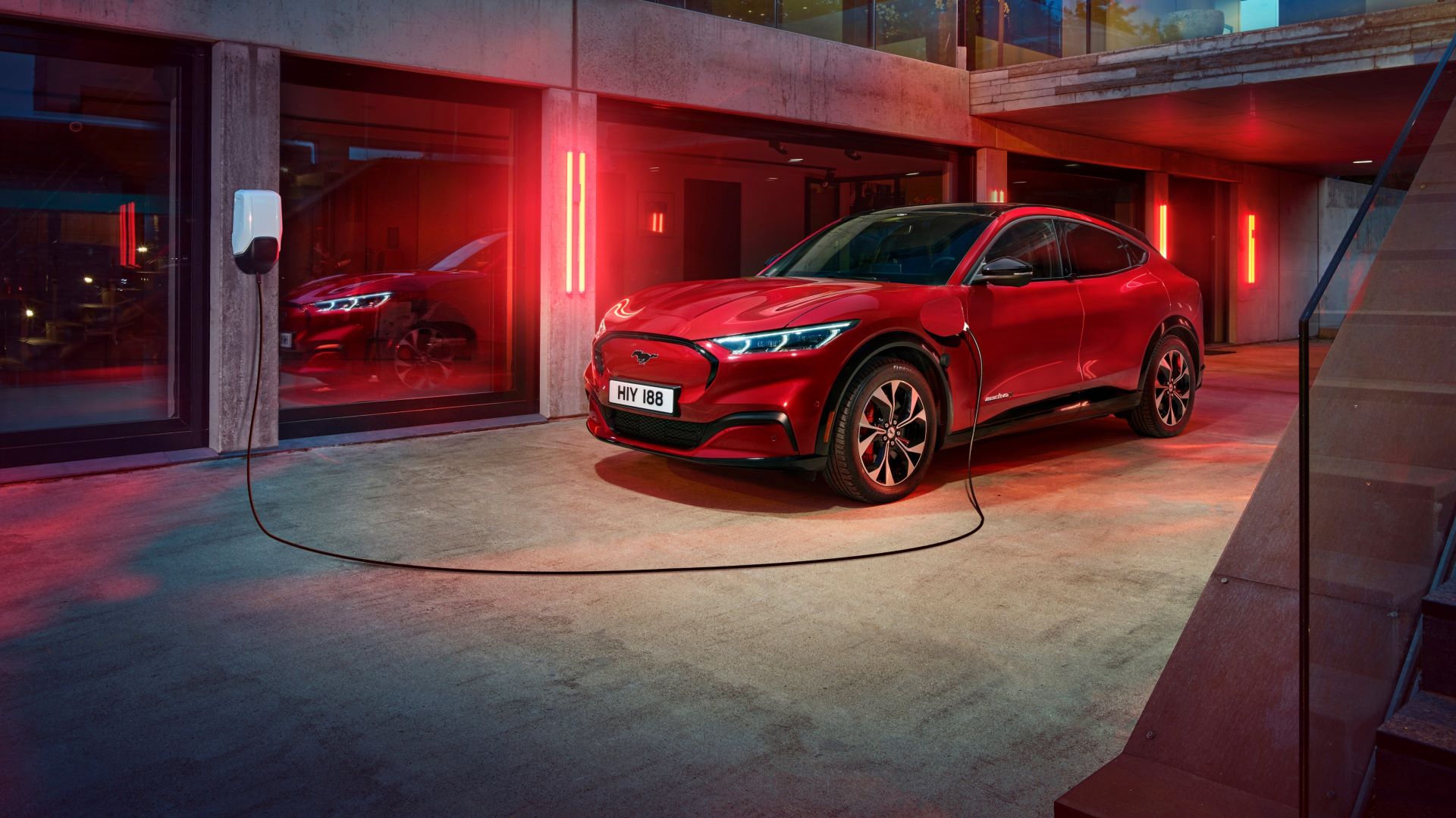 Ford teams up with industry innovators octopus energy and tibber for next gen smart charging to save drivers money