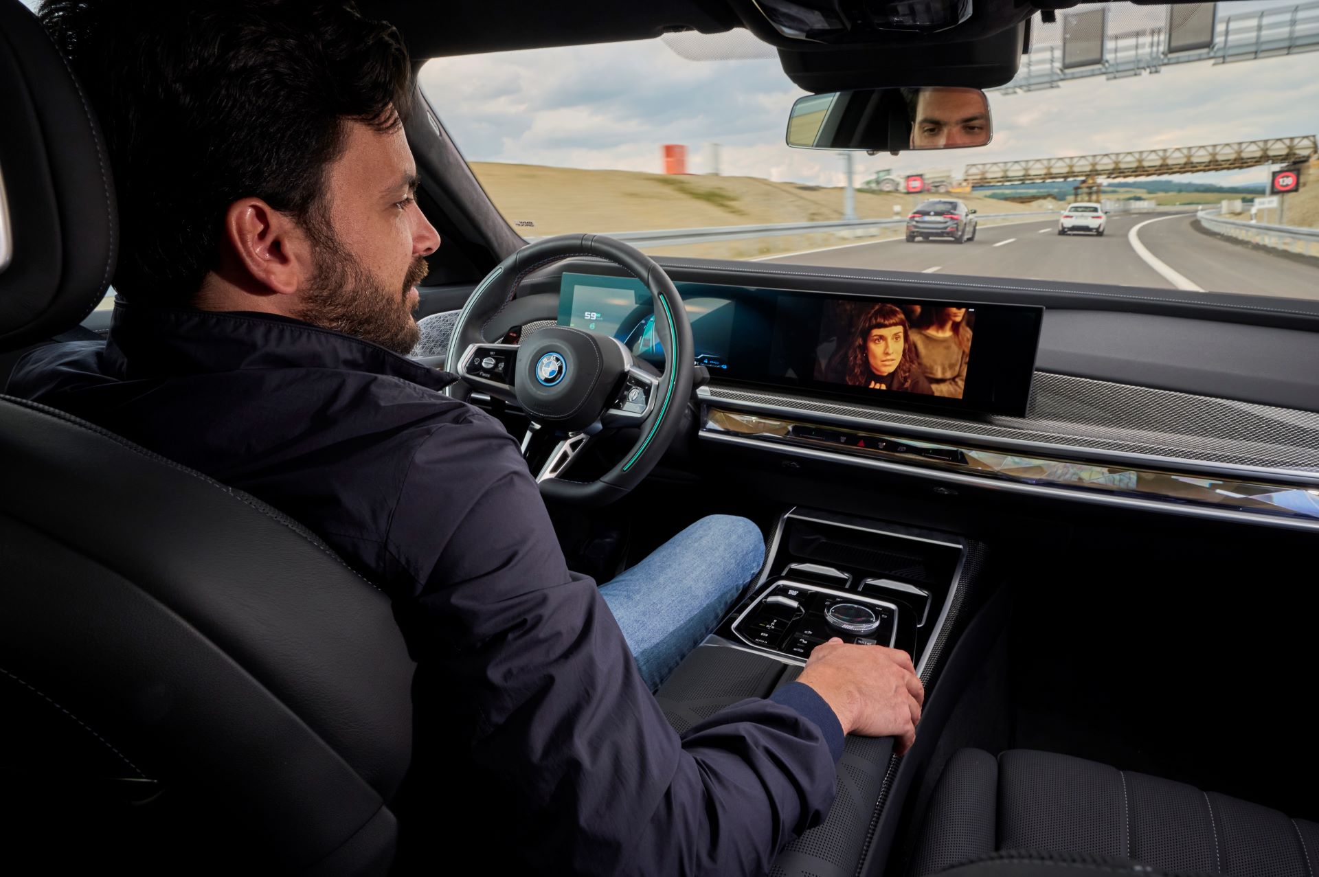 Level 3 highly automated driving available in the new bmw 7 series from next spring