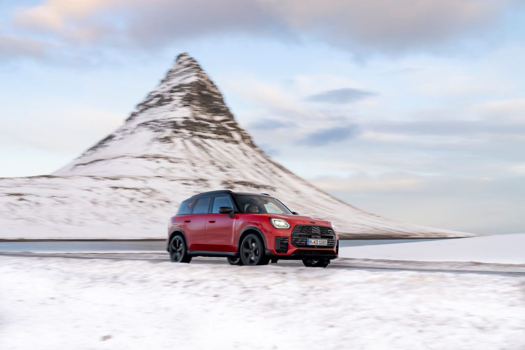 The new mini countryman s all4 in sport trim