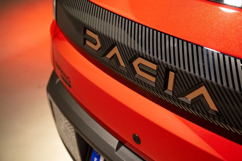 Dacia presents three world premieres at the geneva international motor show