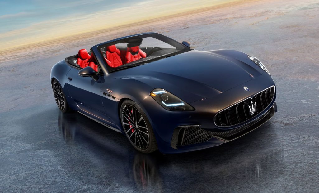 Debut of the new maserati grancabrio the tridents new spyder iconic design and open top elegance