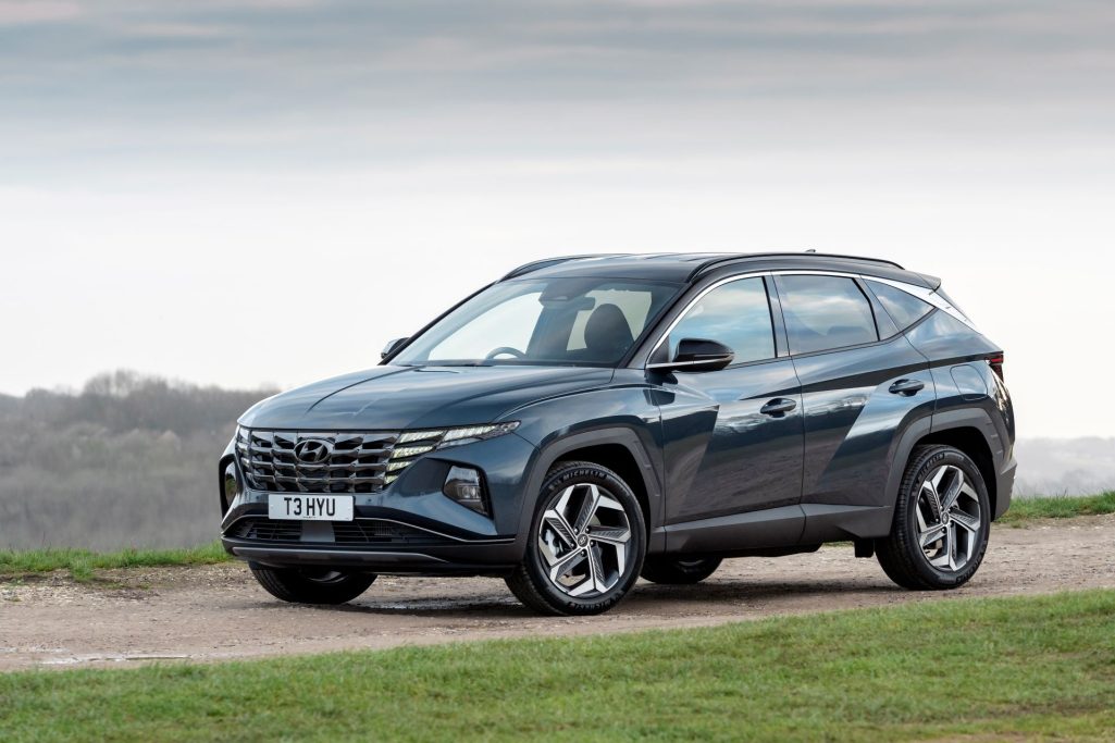 Hyundai offers new tucson hybrid customers complimentary upgrade worth 2200