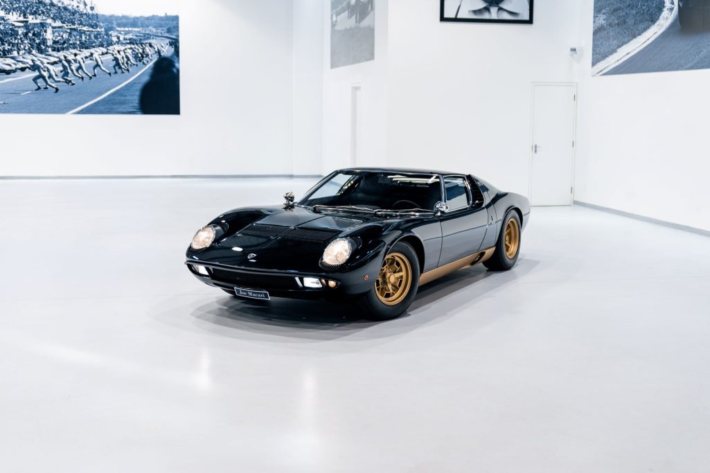Joe macari returns to salon prive london for 3rd year running with quintet of stunning classics including exquisite 1970 lamborghini miura p400s